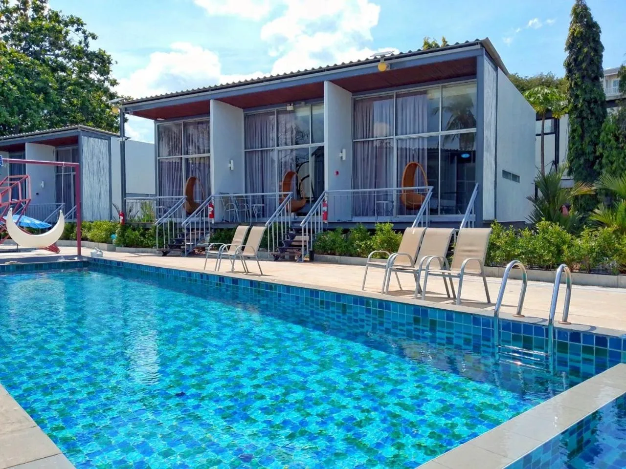 Swimming pool in Sunset Serenity Jomtien Resort