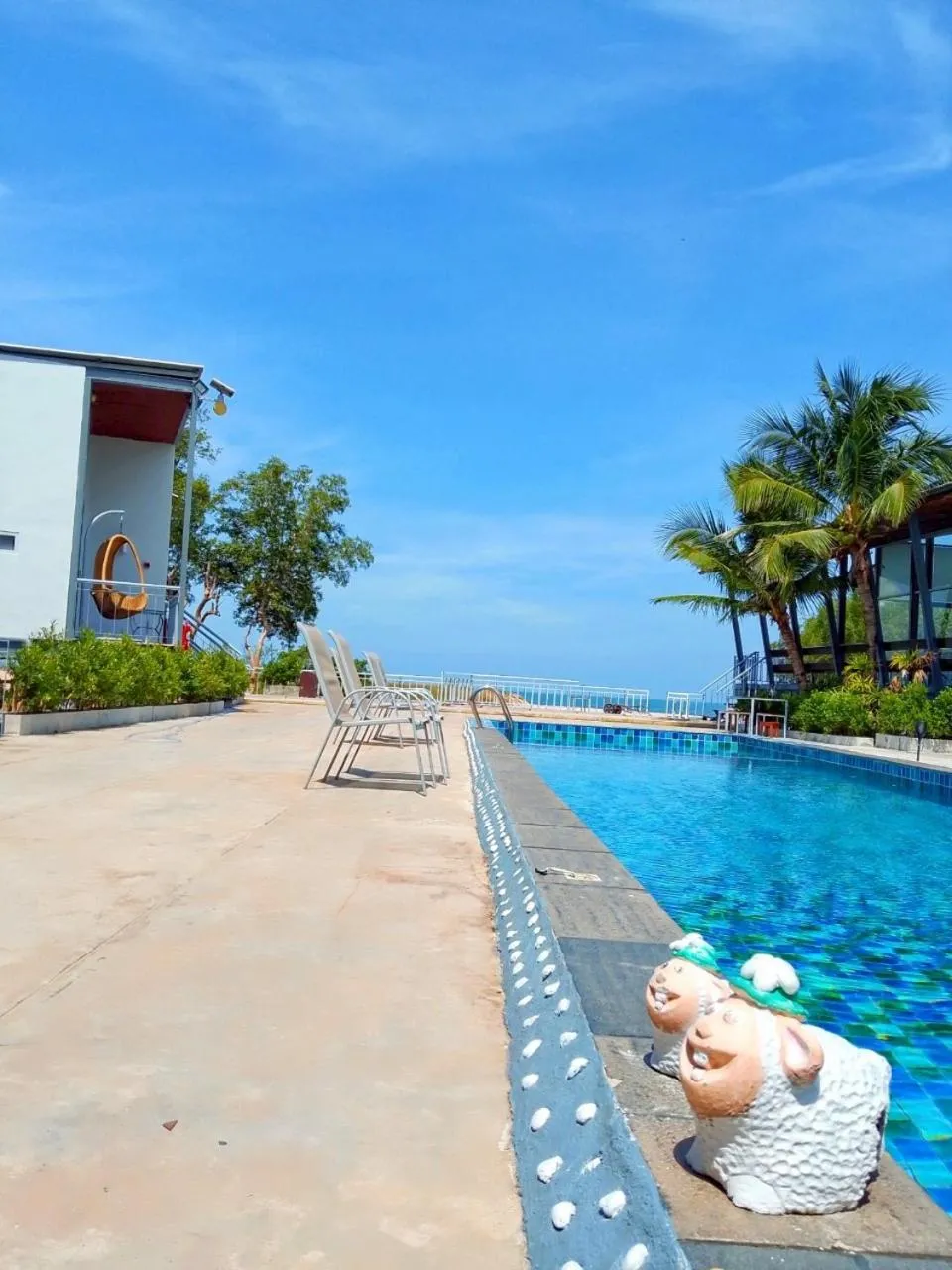 Swimming pool in Sunset Serenity Jomtien Resort