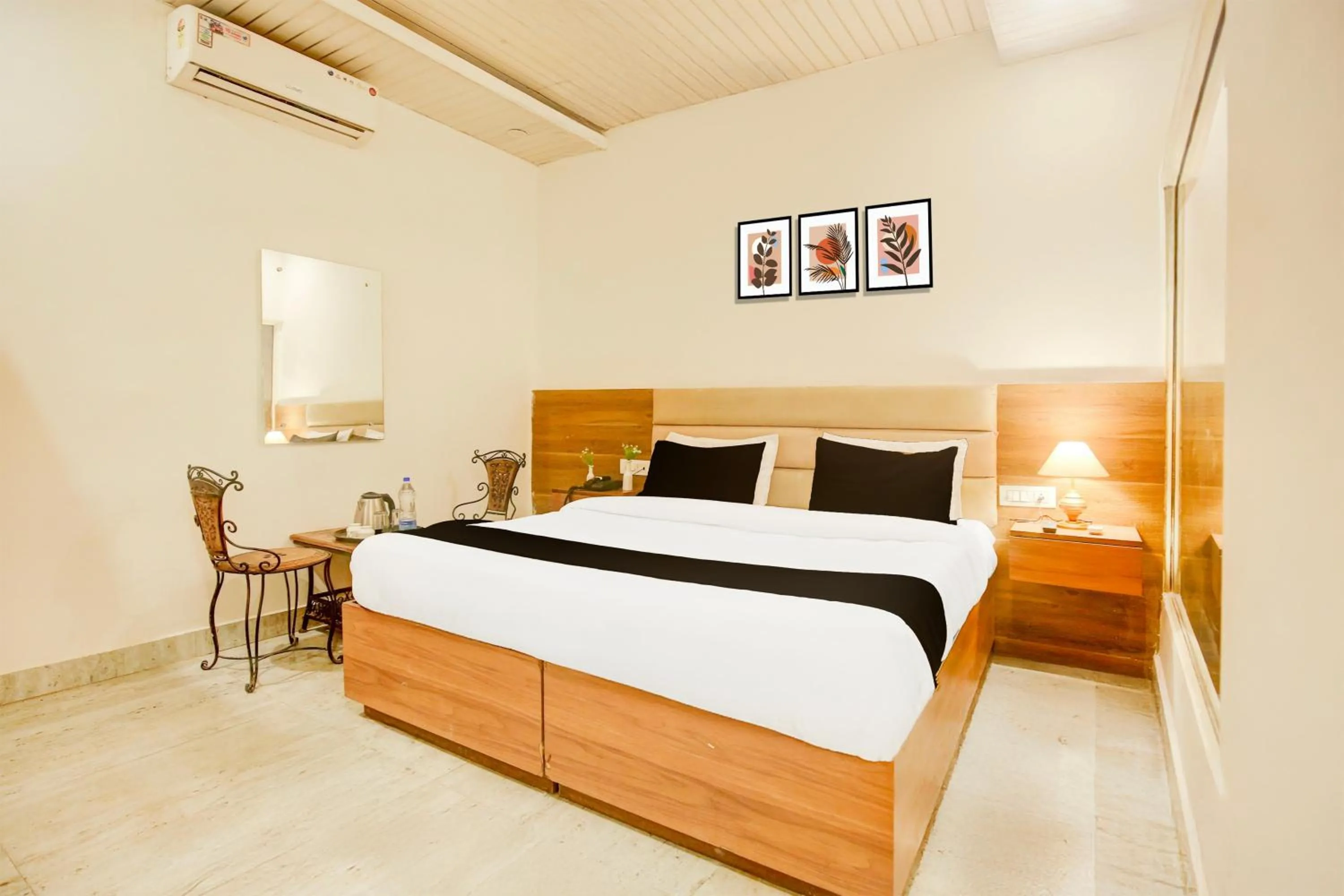 Deluxe Room - single occupancy in Hotel O by OYO Chandigarh Road Formerly Royal Woods