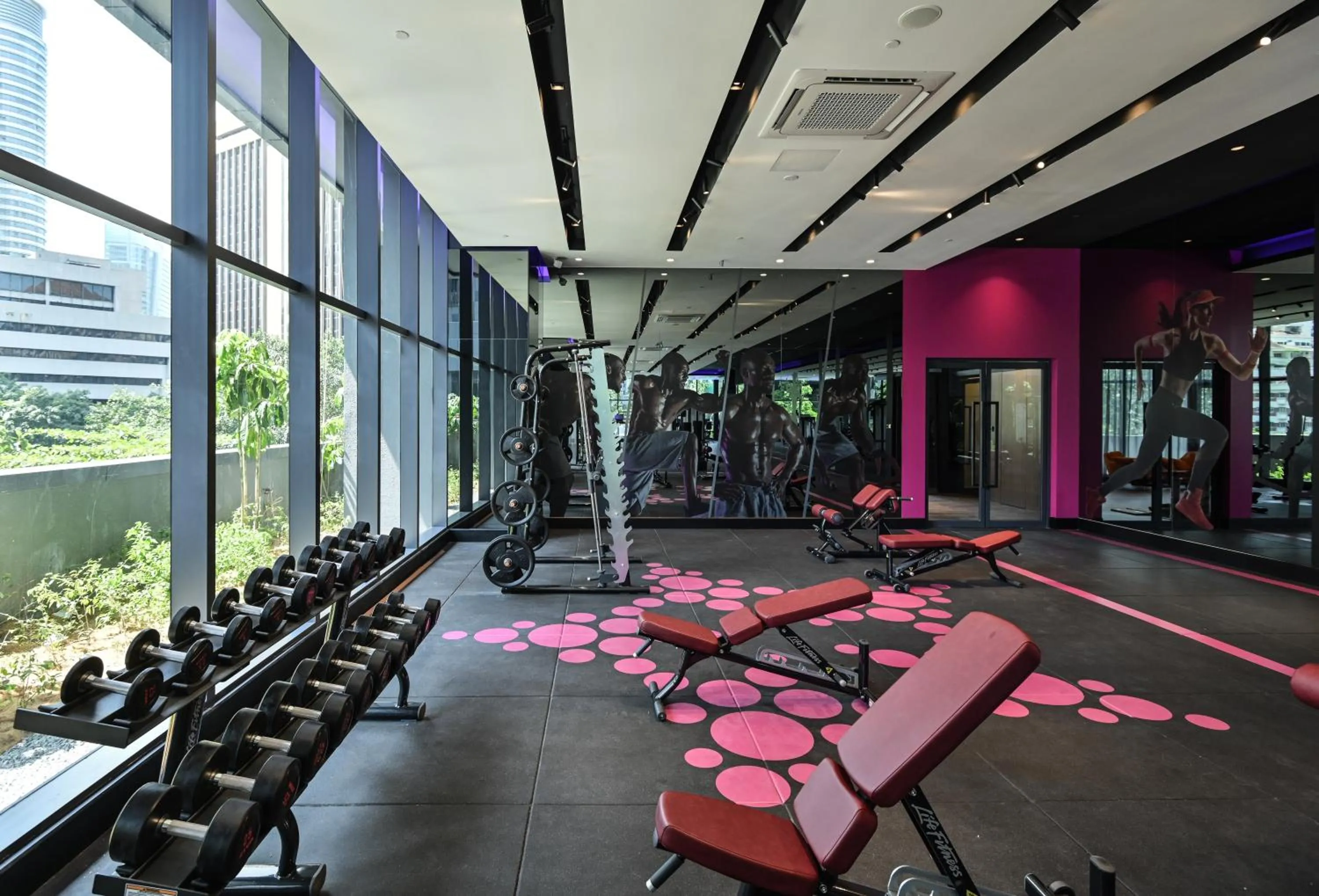 Fitness centre/facilities in Star Deluxe Suites KLCC by WSD
