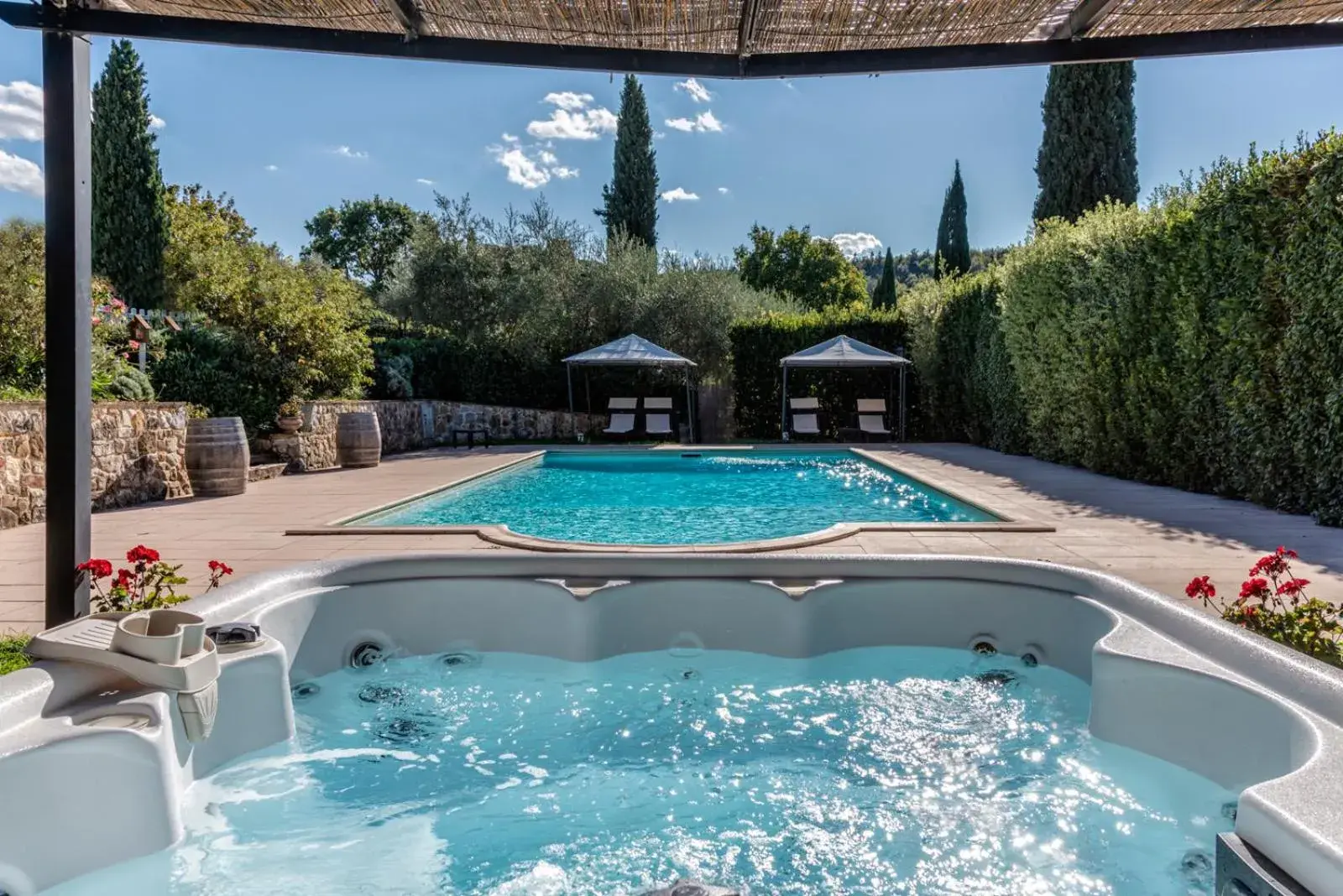 Swimming pool in Abbadia Sicille Relais Swimming pool in Abbadia Sicille Relais