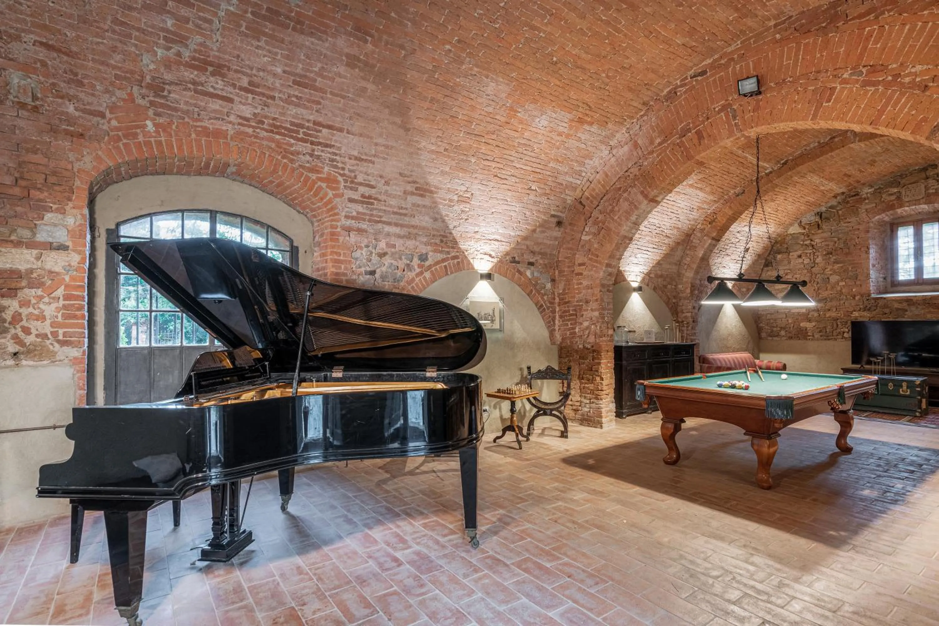 Communal lounge/ TV room in Abbadia Sicille Relais