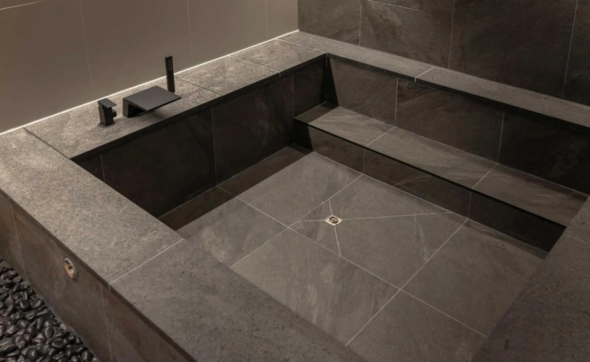 Hot Tub in Aank Hotel and Spa Jongno Unni