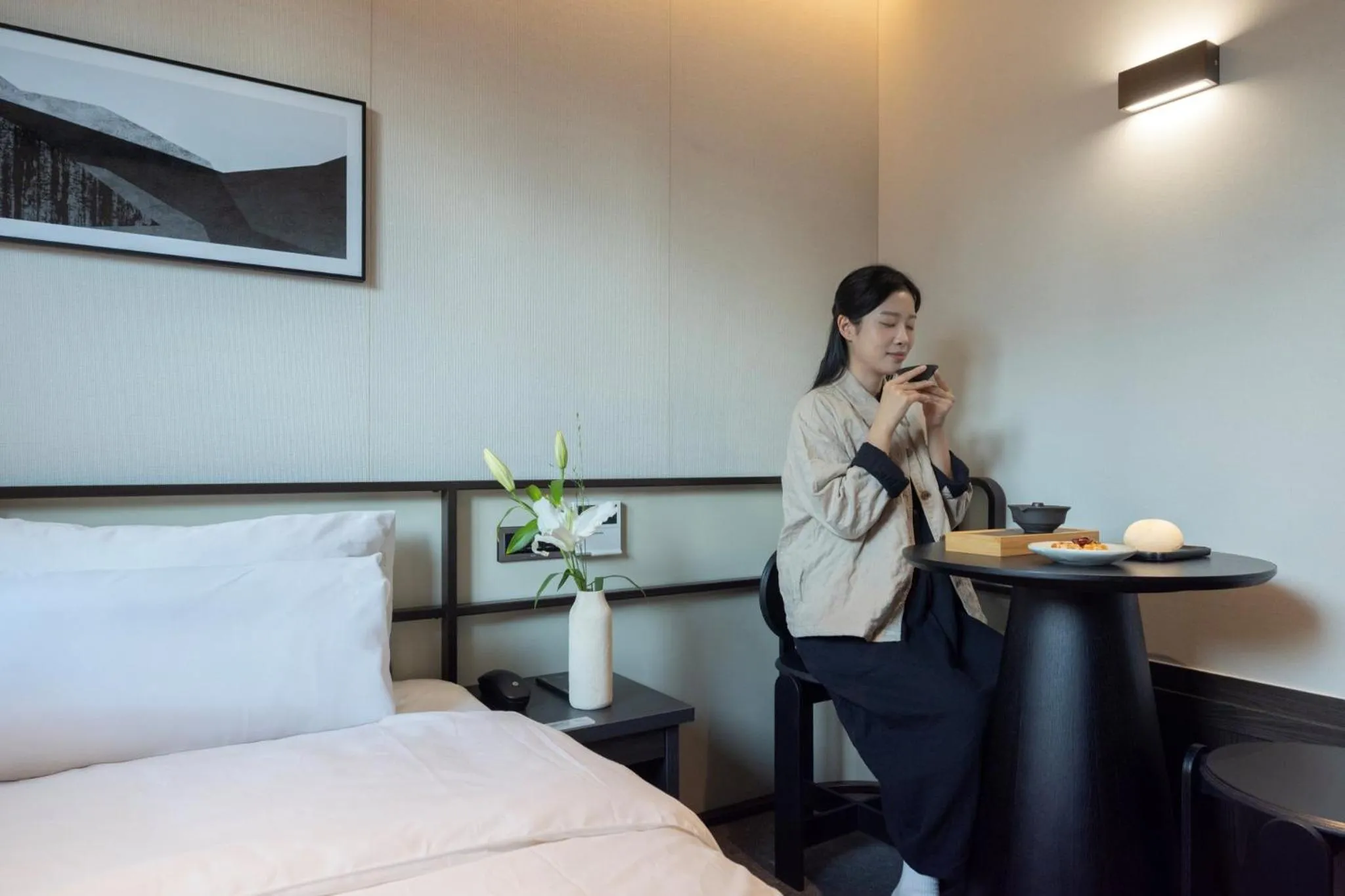 Photo of the whole room, Bed in Aank Hotel and Spa Jongno Unni