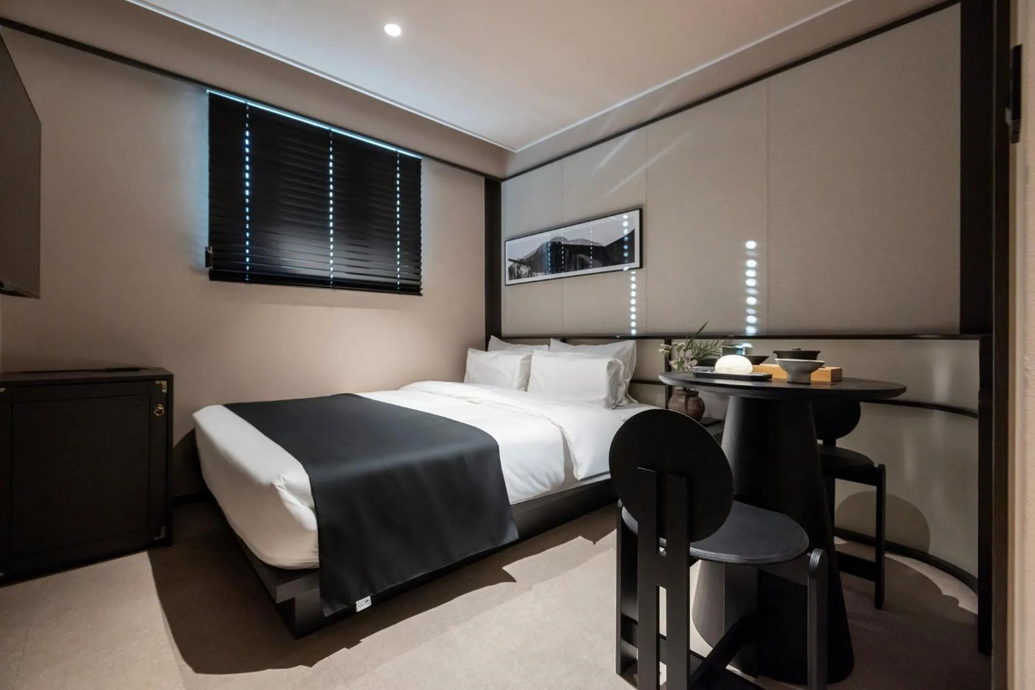 Photo of the whole room, Bed in Aank Hotel and Spa Jongno Unni