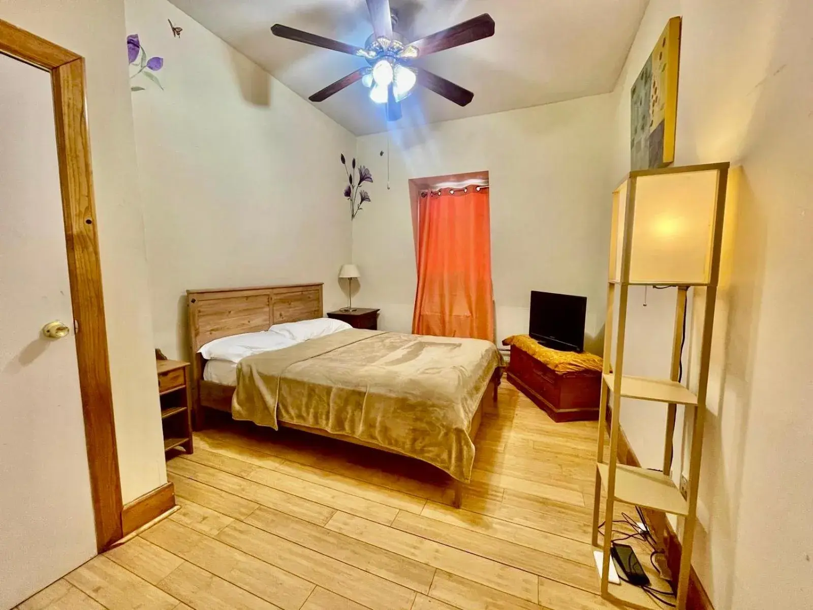 MOTEL House MOTEL House