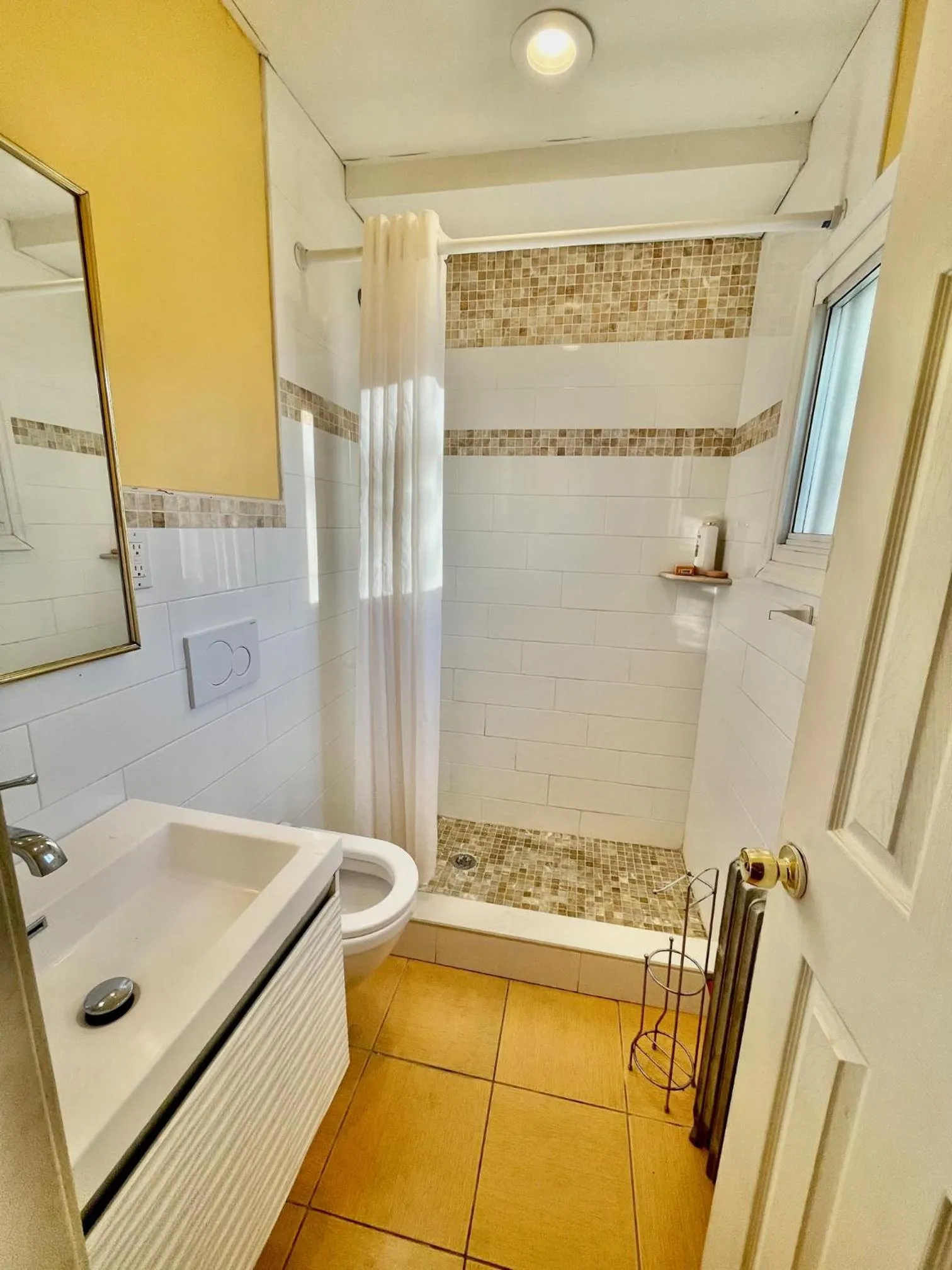 Single Room in MOTEL House