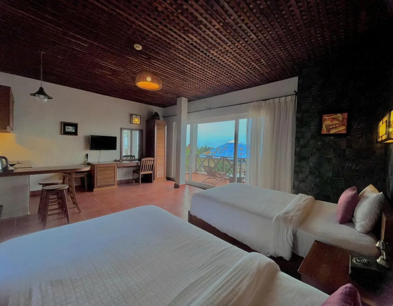Bed in Melon Resort & Pickleball Club Mũi Né