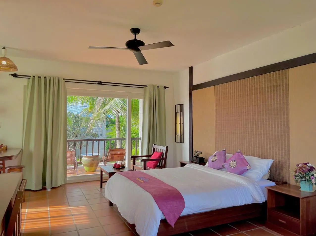 Bed in Melon Resort & Pickleball Club Mũi Né