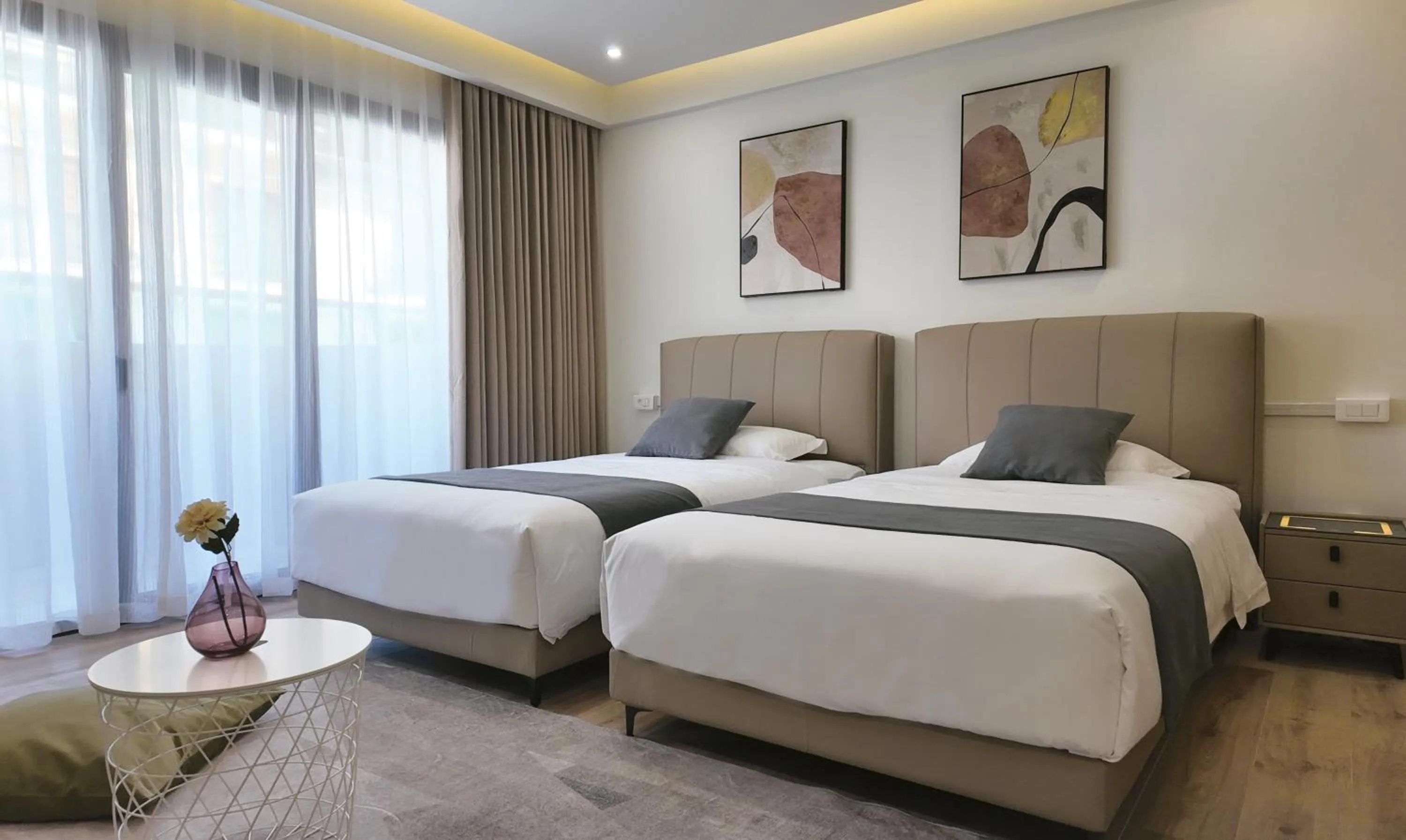 Bed in CC LUX Suites in Piraeus Port