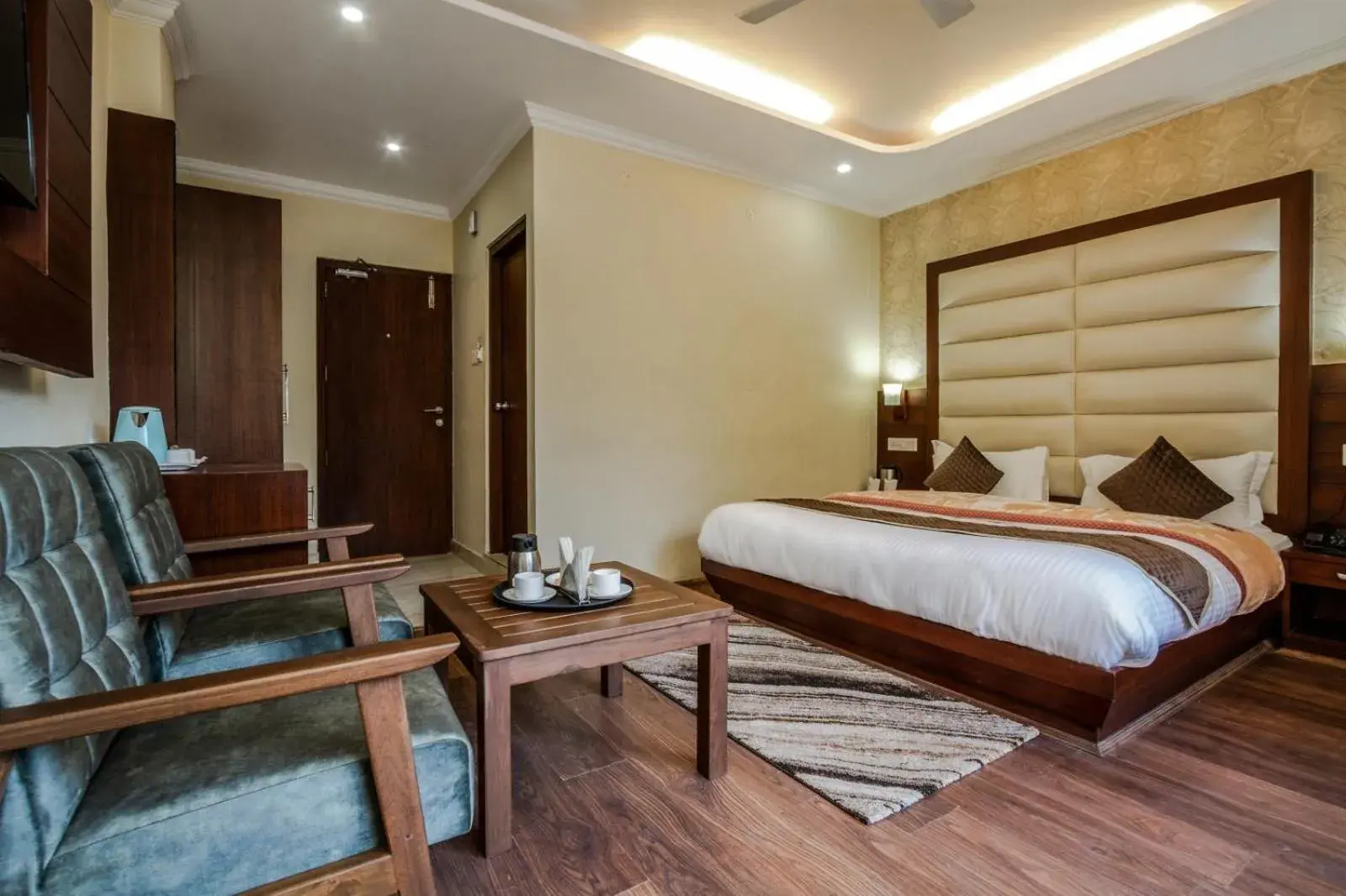 Deluxe Double Room in HUKAM'S HOLIDAY HOME by HHH Deluxe Double Room in HUKAM'S HOLIDAY HOME by HHH