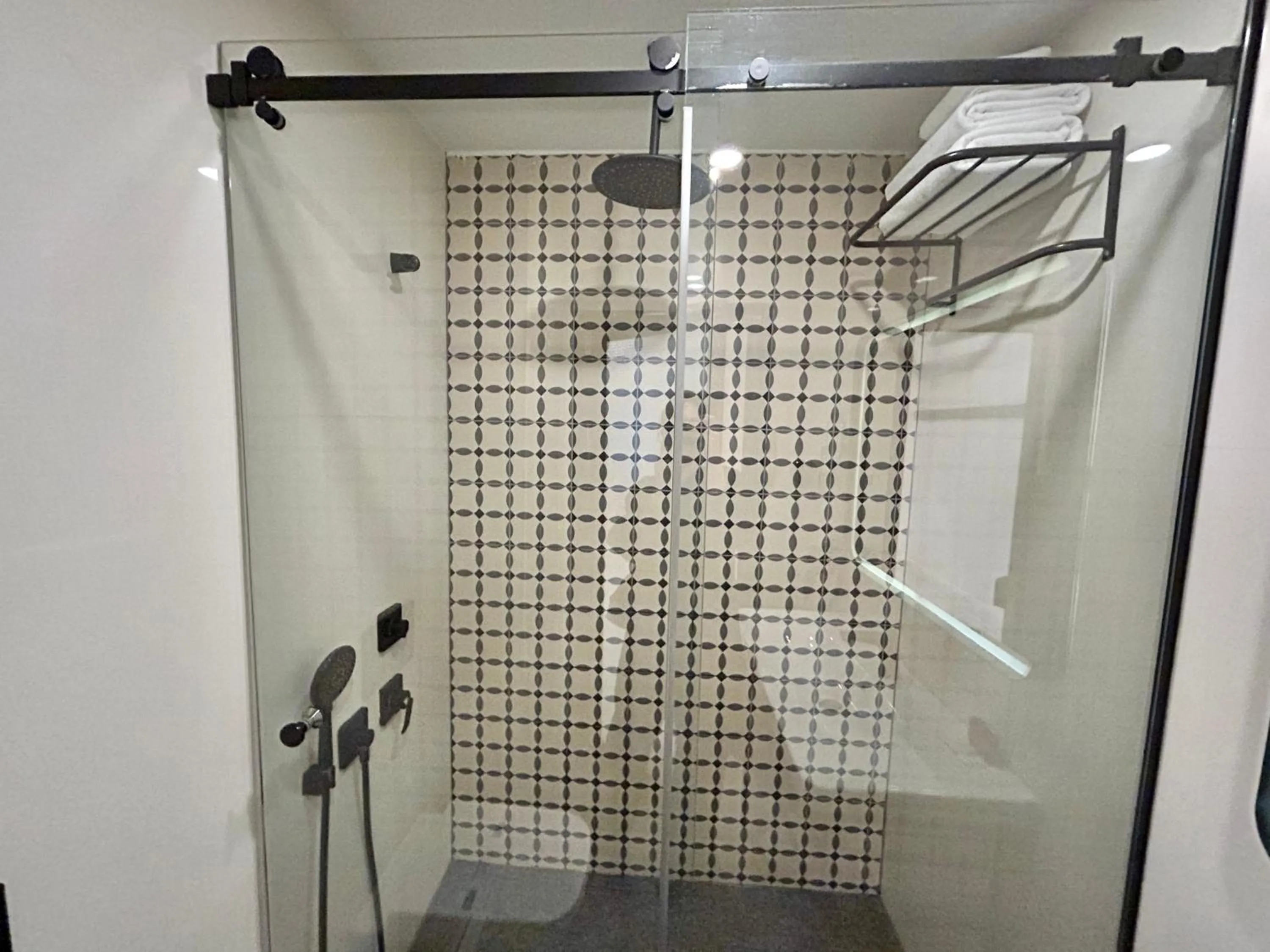 Shower in Fitas Oda Hotel