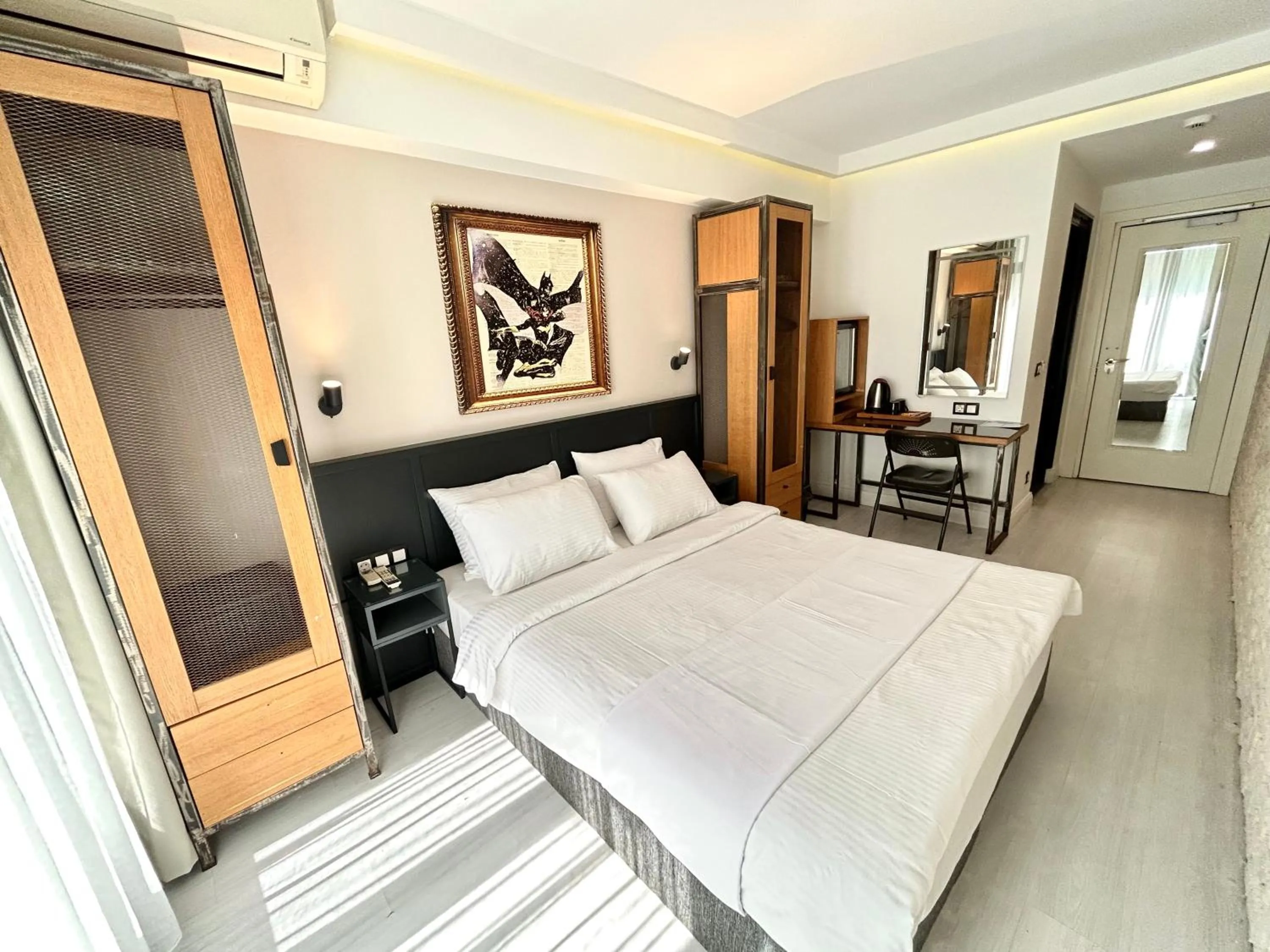 Photo of the whole room, Bed in Fitas Oda Hotel