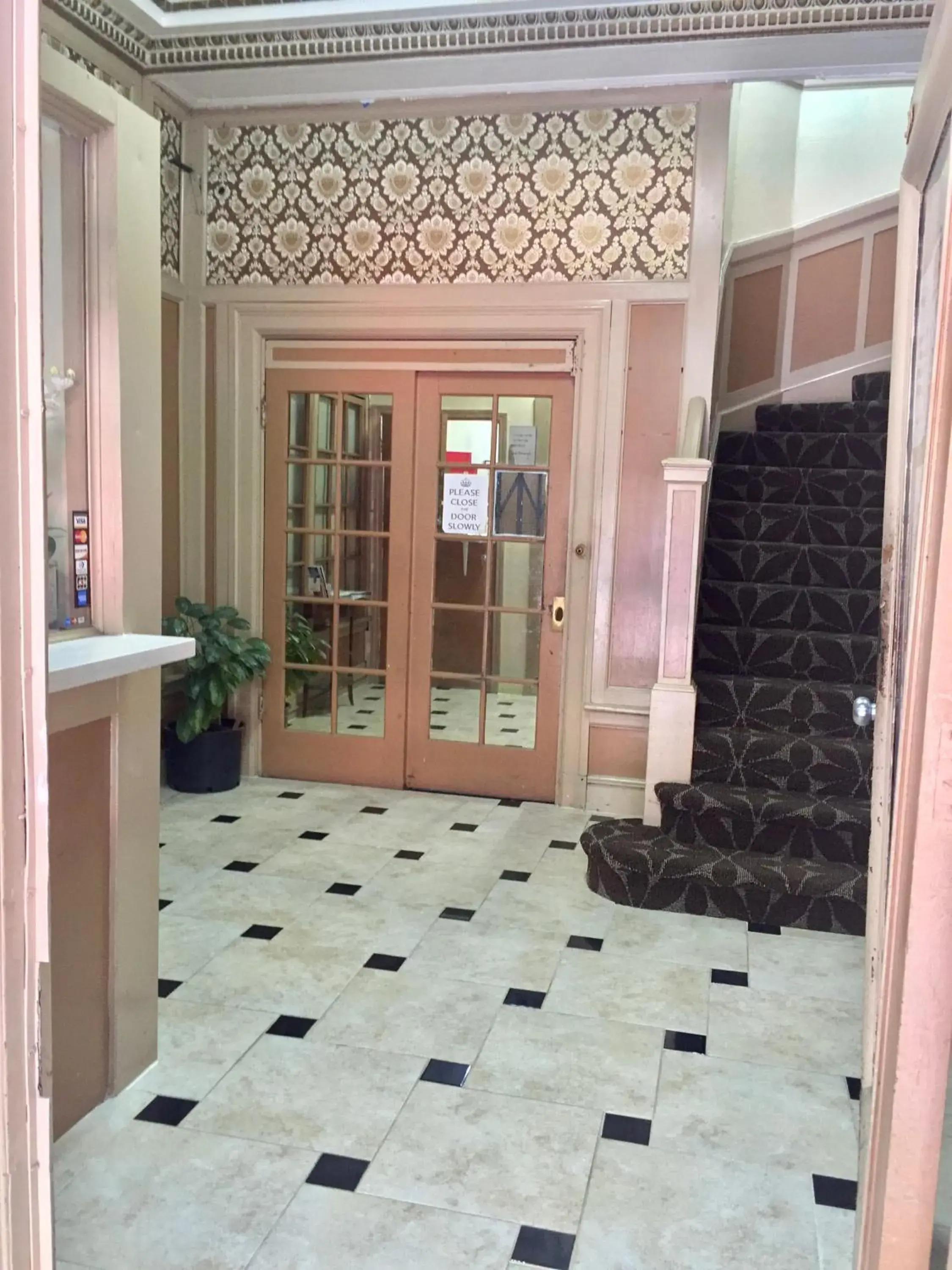 Facade/entrance in Admiral Hotel Facade/entrance in Admiral Hotel