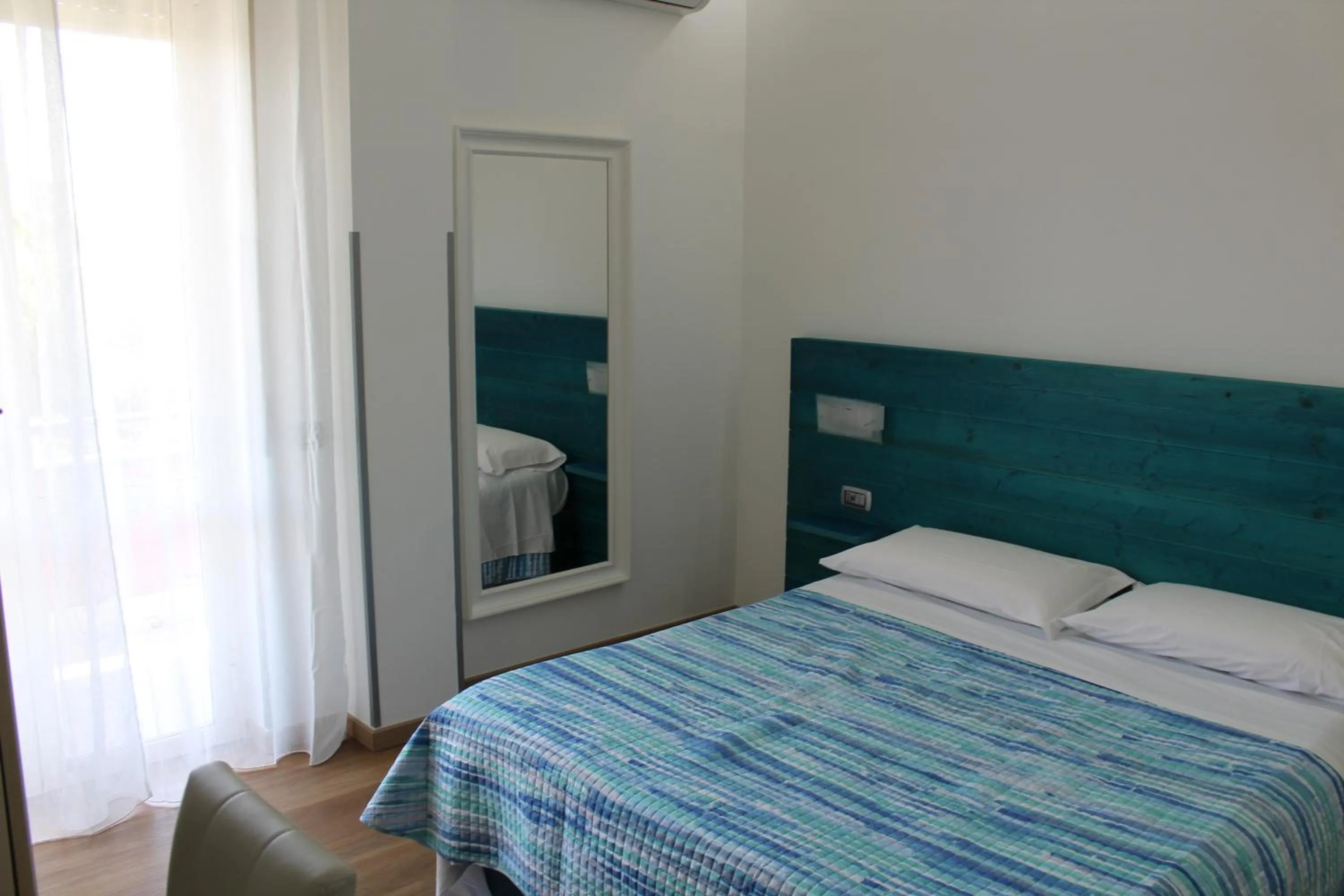 Double Room with Private Bathroom in Otto&Mezzo B&B