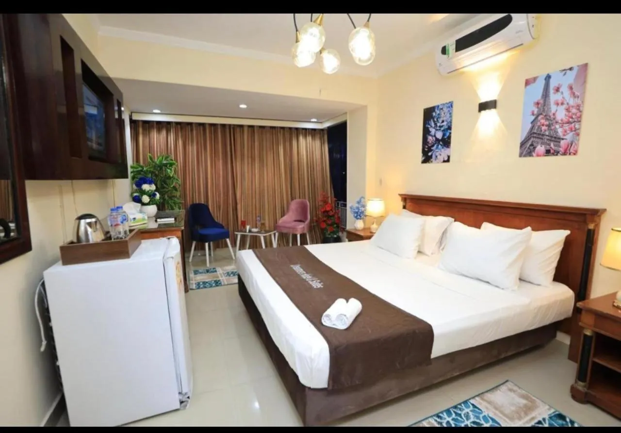 Photo of the whole room, Bed in Dreamers Hotel