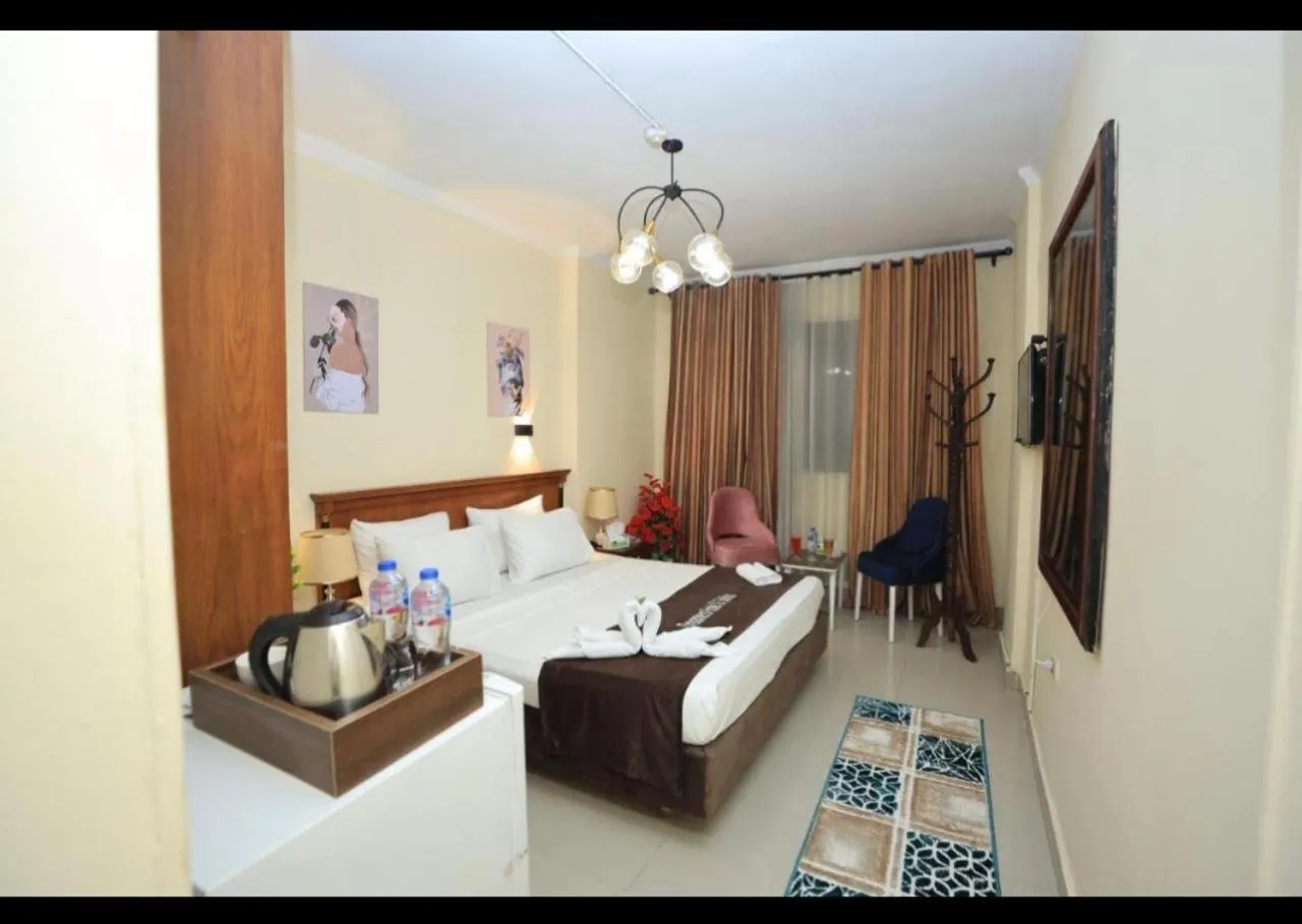 Photo of the whole room, Bed in Dreamers Hotel