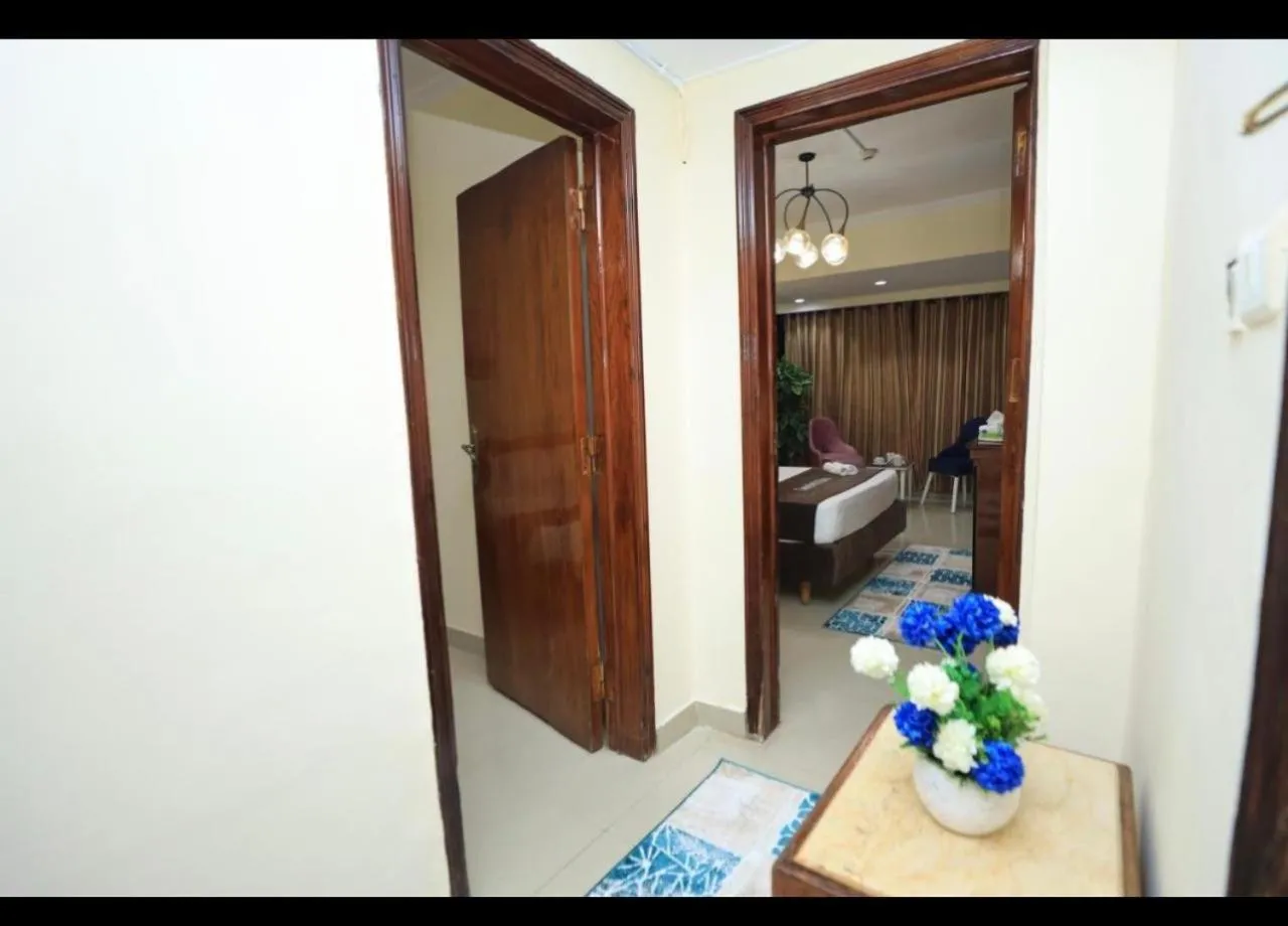 Photo of the whole room, Bed in Dreamers Hotel