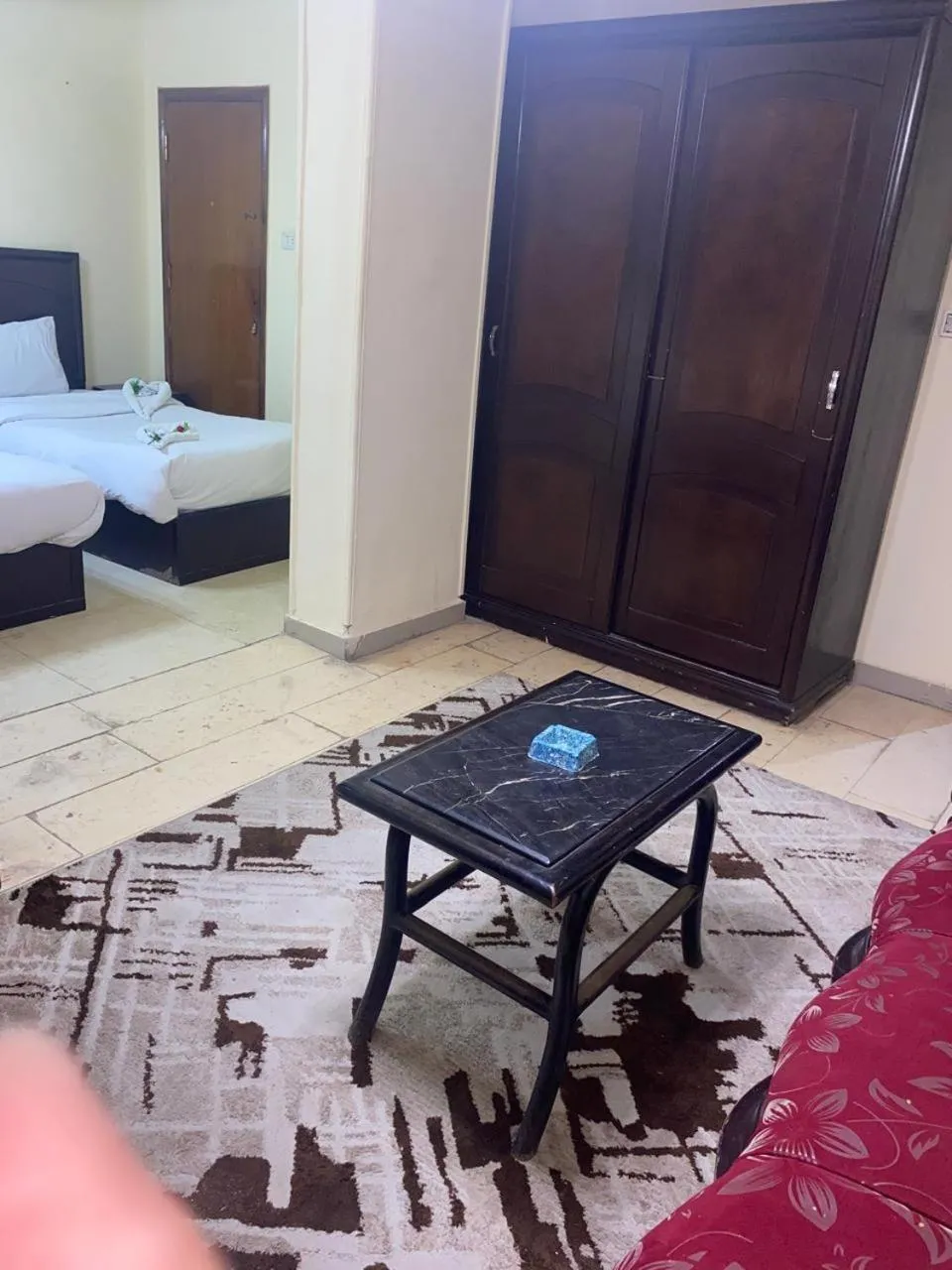 Bedroom, Bed in Dreamers Hotel