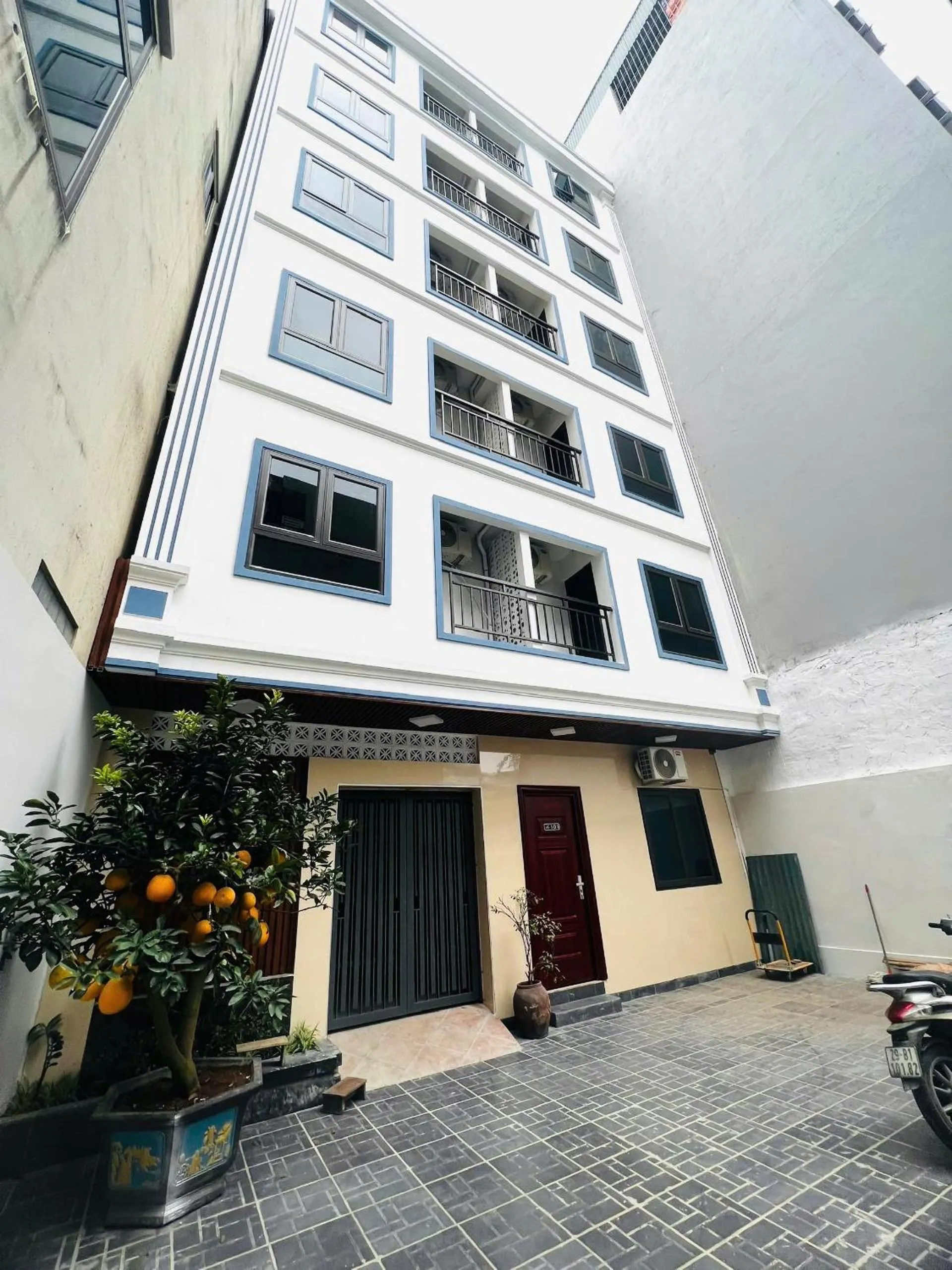 Property building in Era Apartment 58 Nguyen Khanh Toan