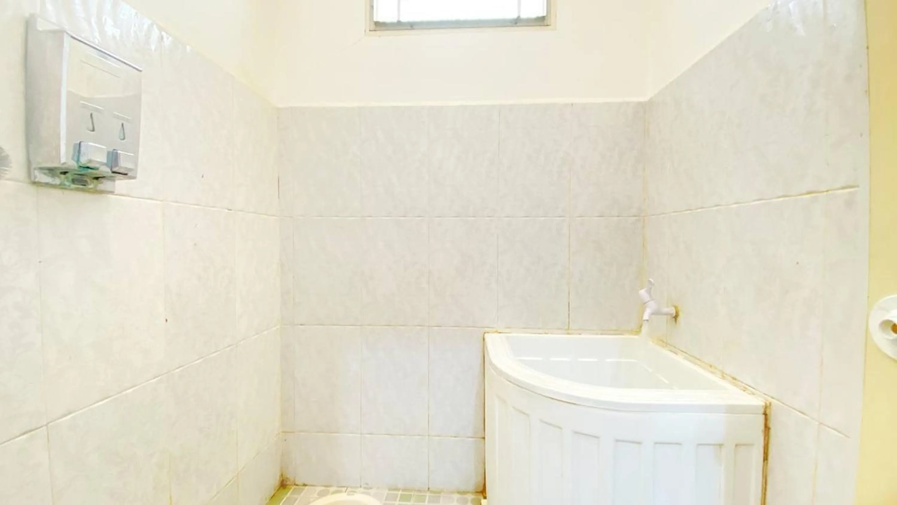 Bathroom in Villa Palacios Syari'ah Bukittinggi