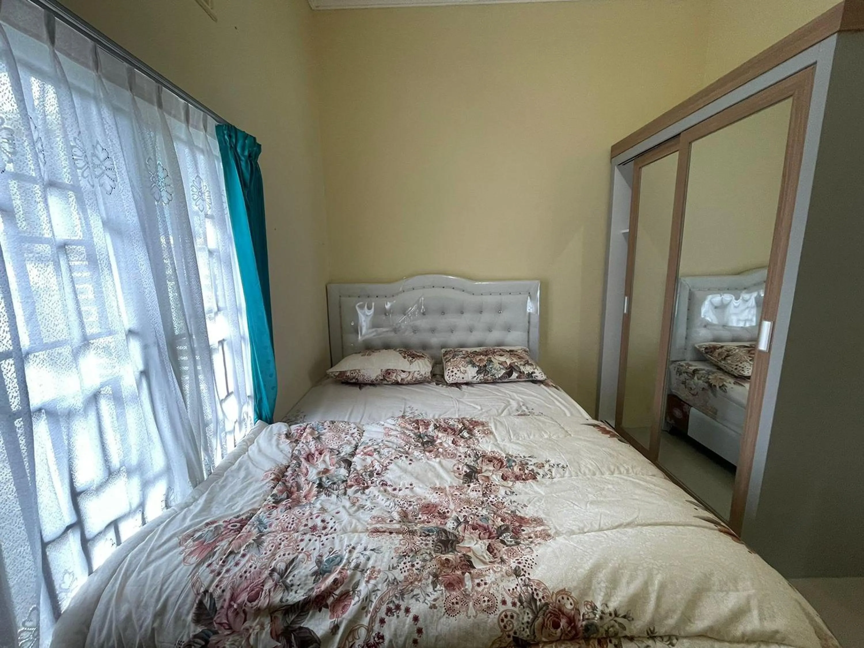 Bedroom, Bed in Villa Palacios Syari'ah Bukittinggi