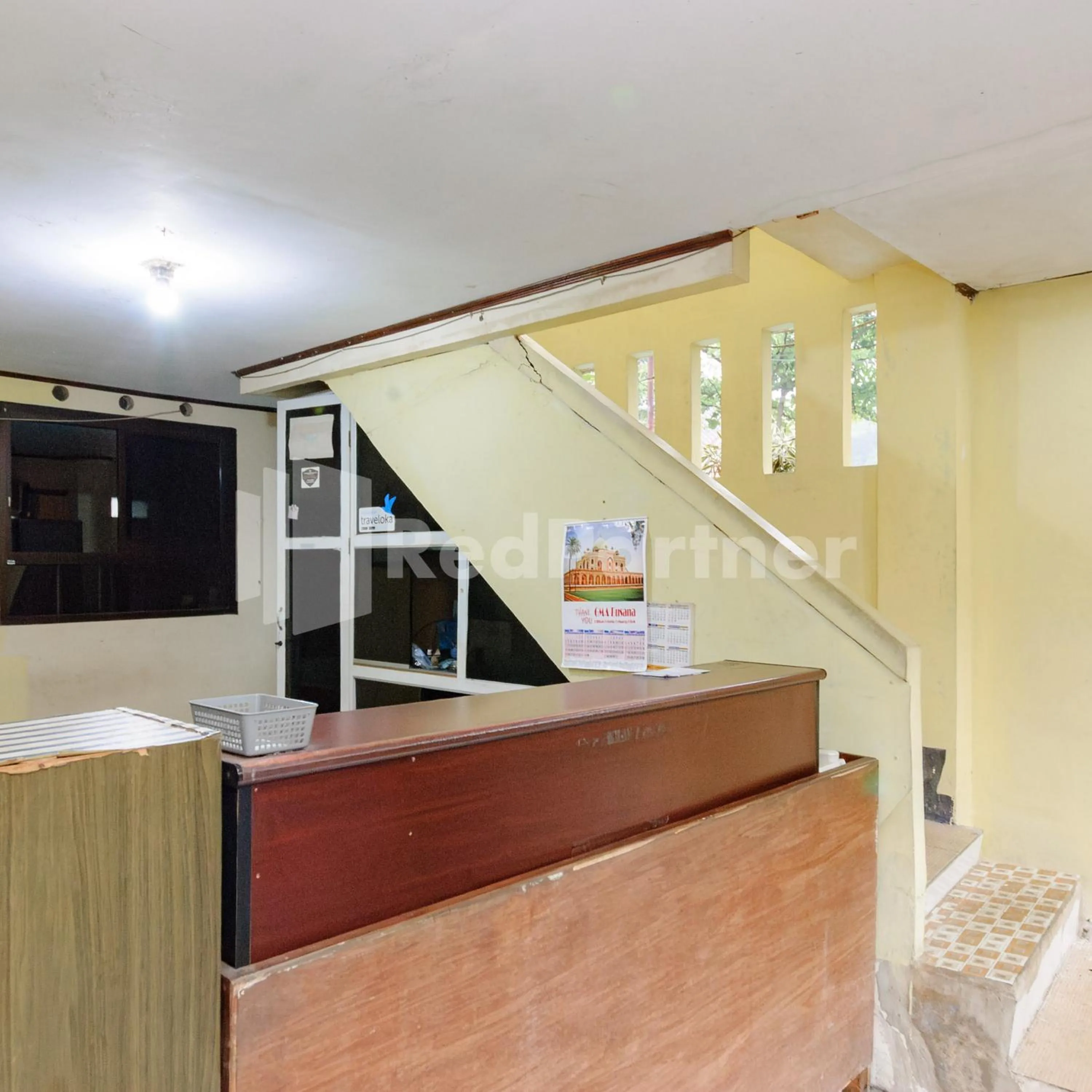 Lobby or reception in Wisma 24 at Hankam Puncak RedPartner