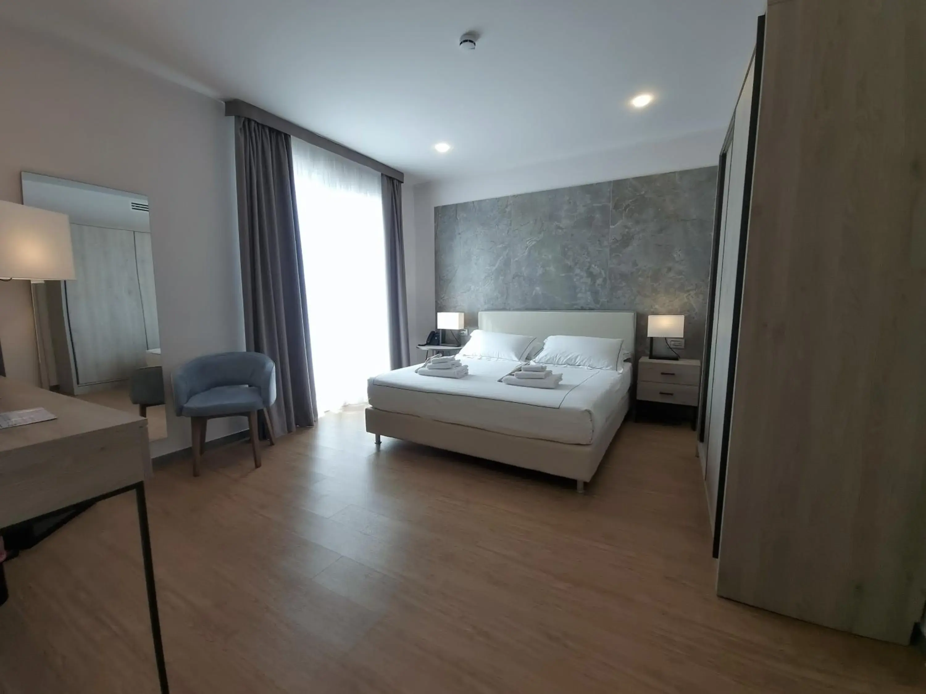 View (from property/room), Bed in Hotel Byron View (from property/room), Bed in Hotel Byron