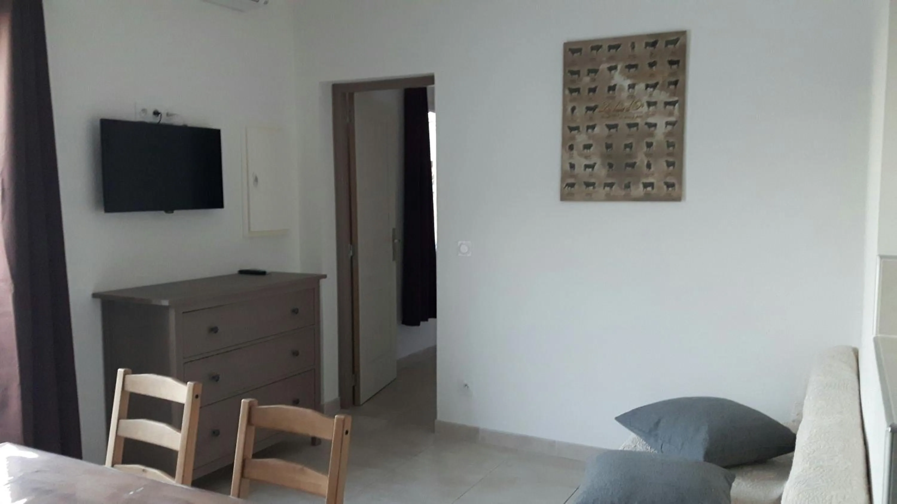 One-Bedroom Apartment in Le Mas de Mon Pere