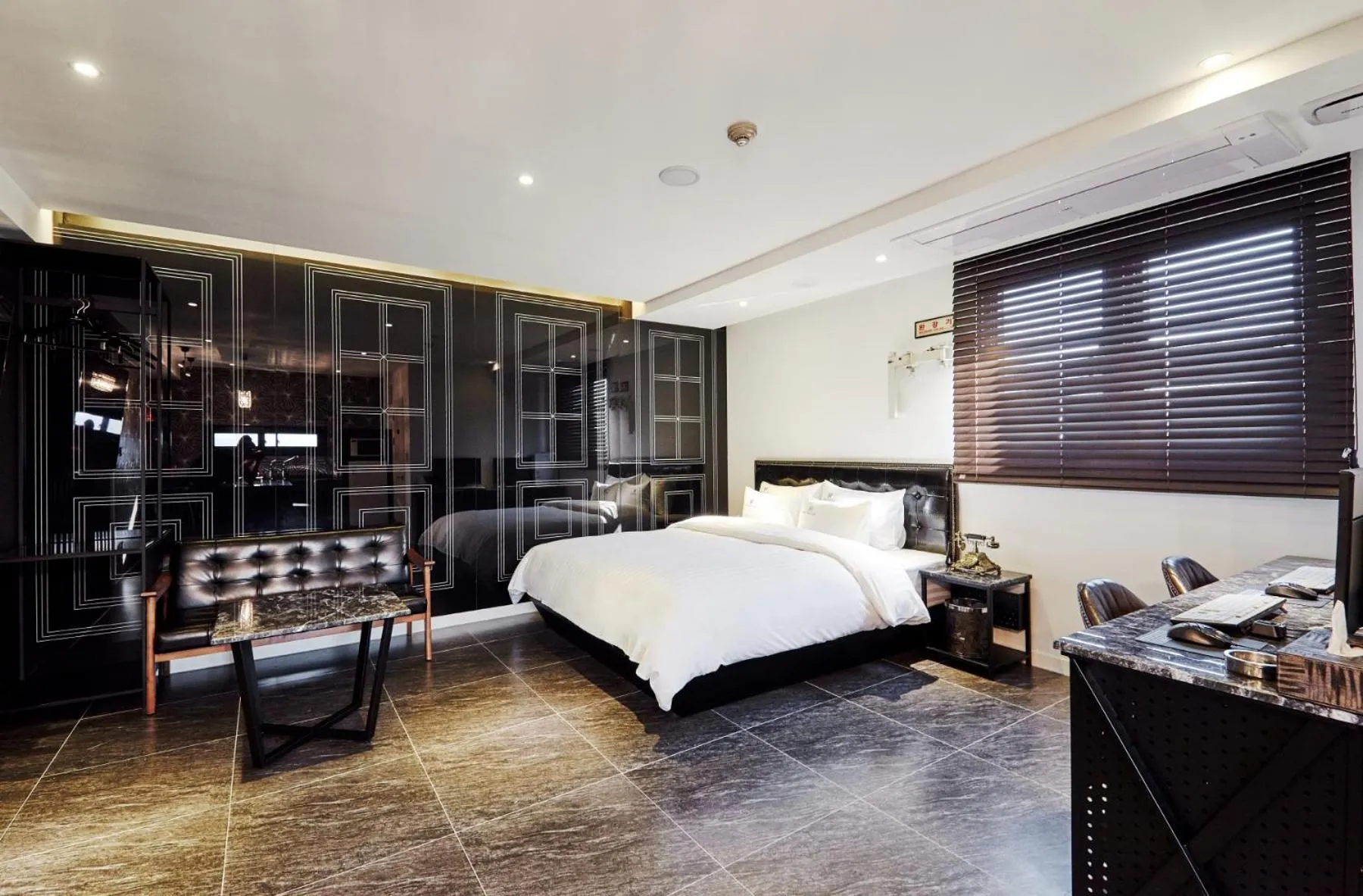 Bed in Hotel The Class