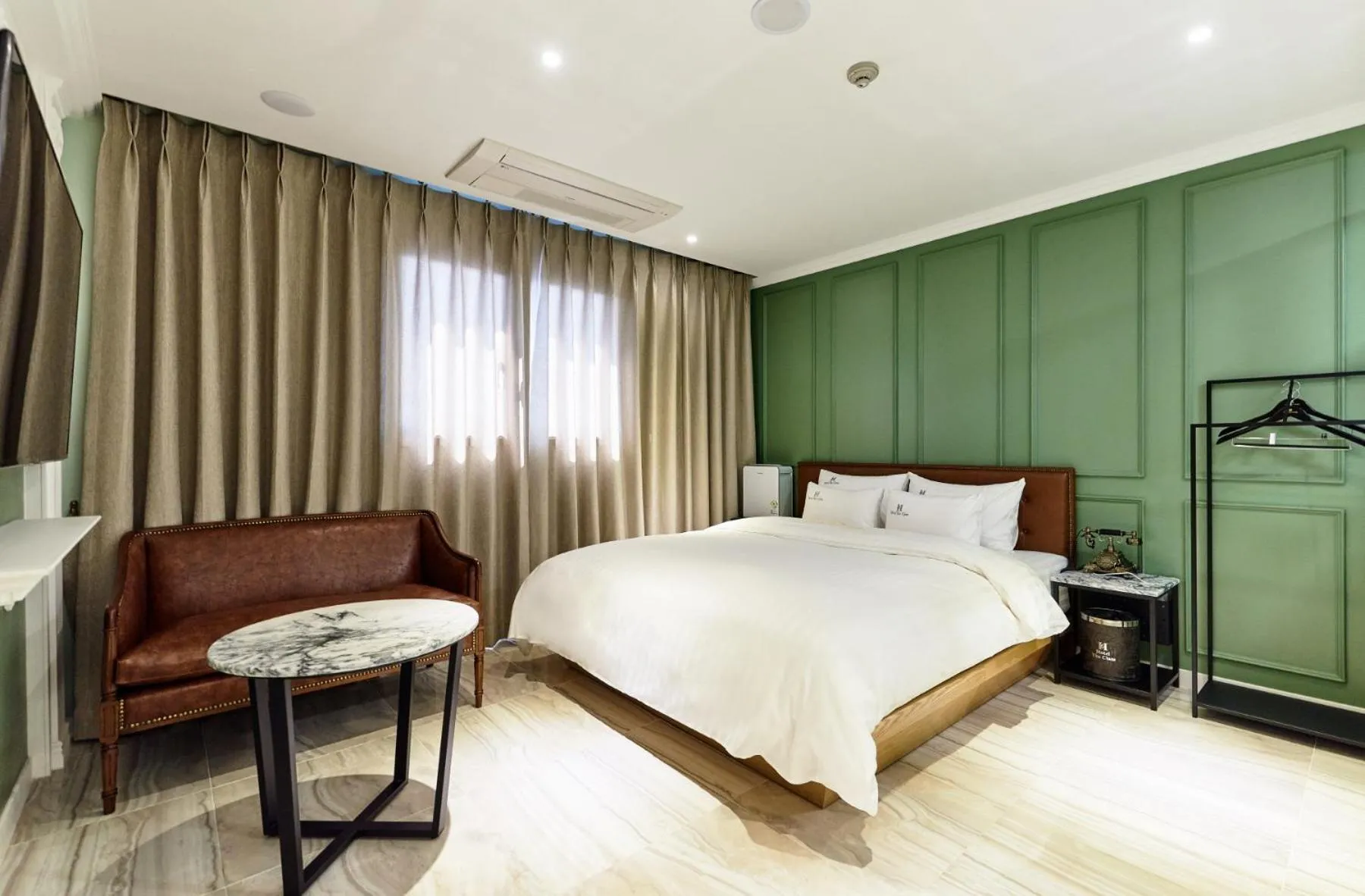 Bed in Hotel The Class