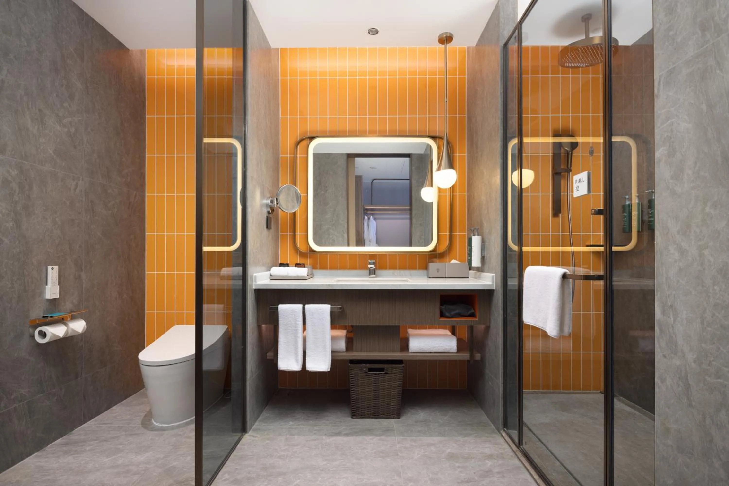 Shower in Home2 Suite by Hilton Yiwu World Trade Center