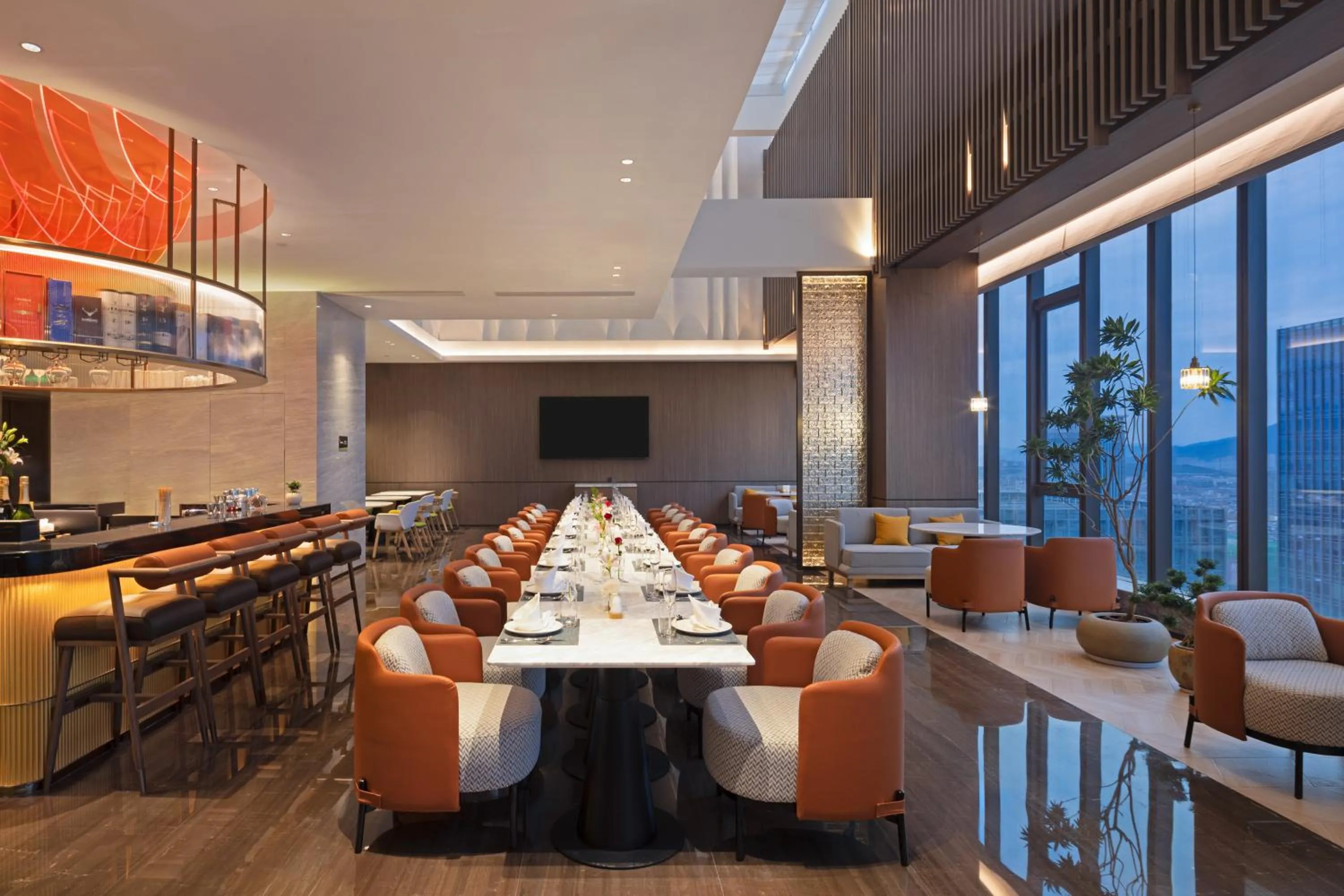 Restaurant/places to eat in Home2 Suite by Hilton Yiwu World Trade Center