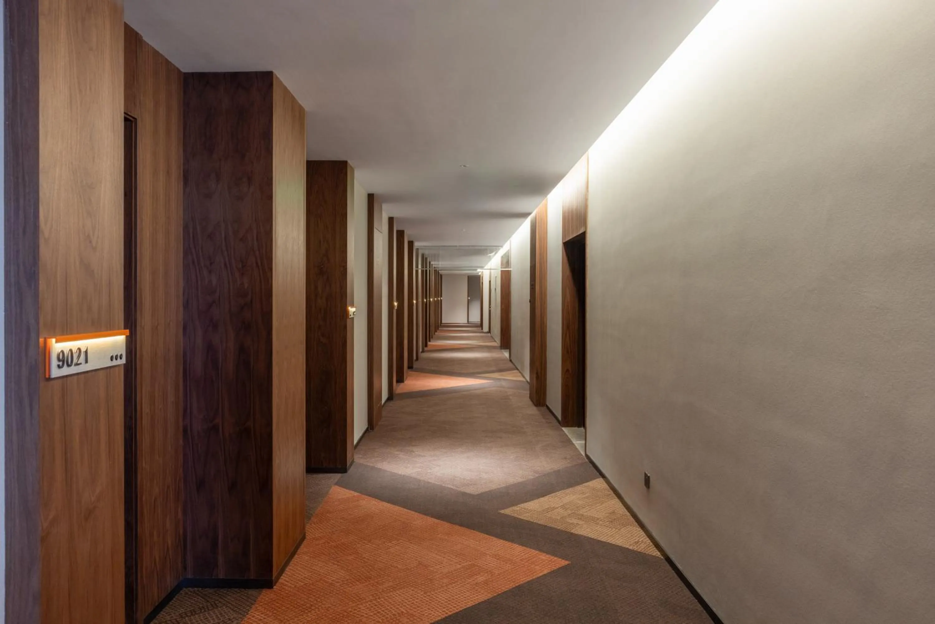 UrCove By Hyatt Guangzhou Baiyun Airport