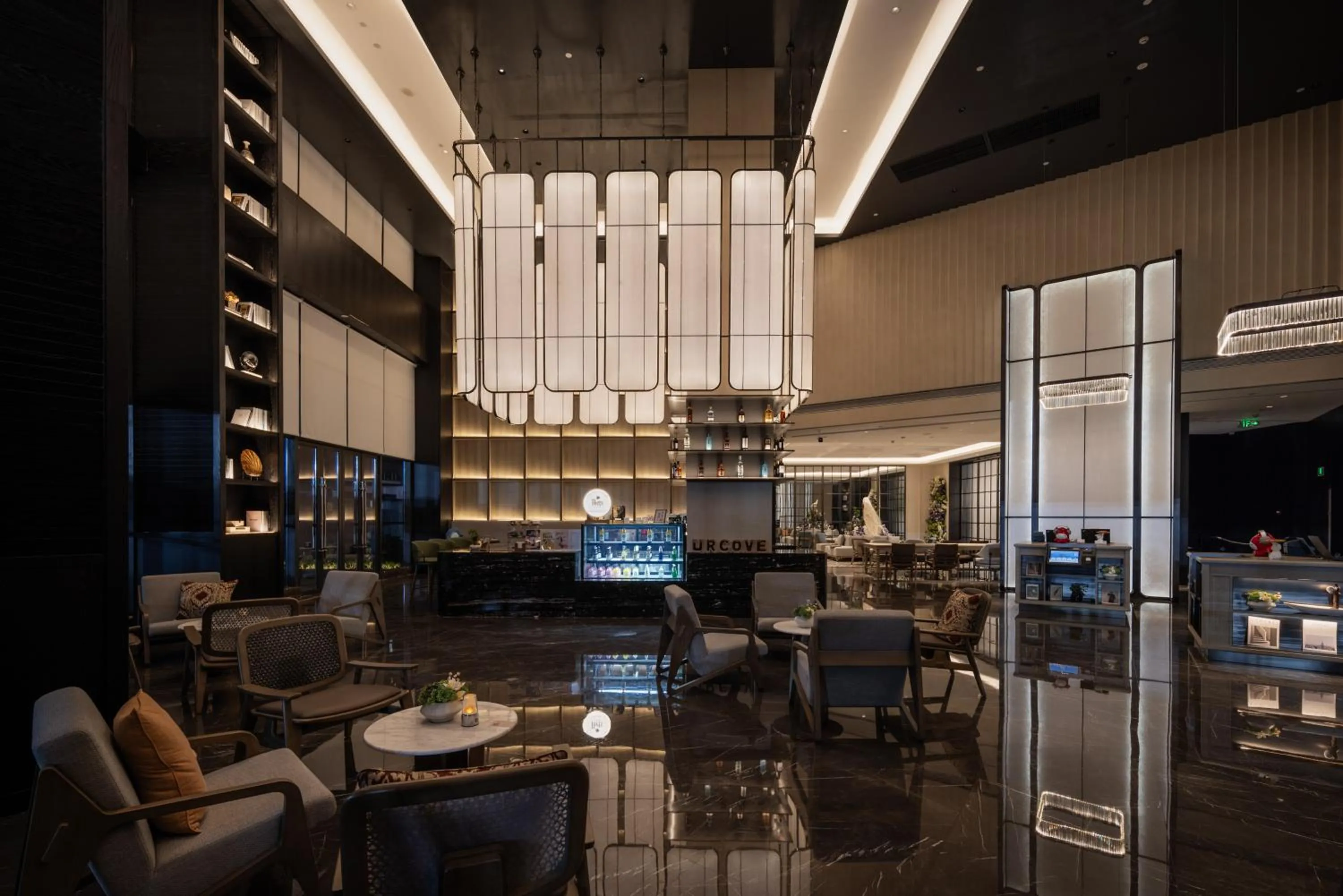 Lounge or bar in UrCove By Hyatt Guangzhou Baiyun Airport