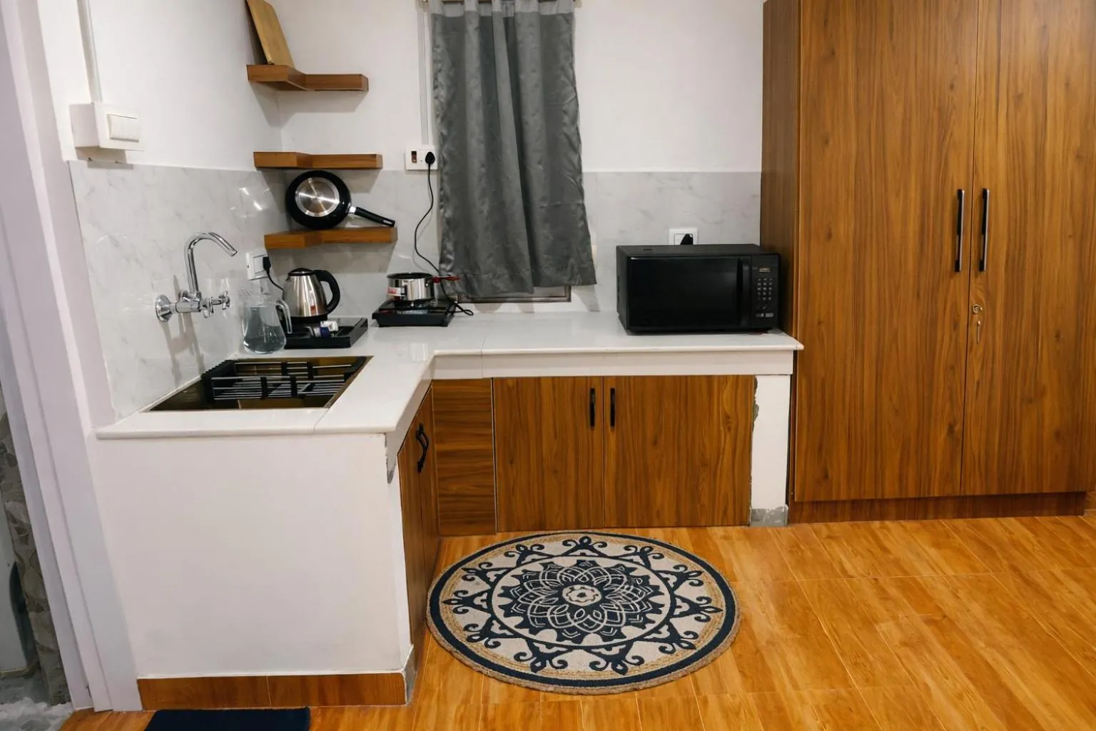 wardrobe in Echoes of the Himalayas