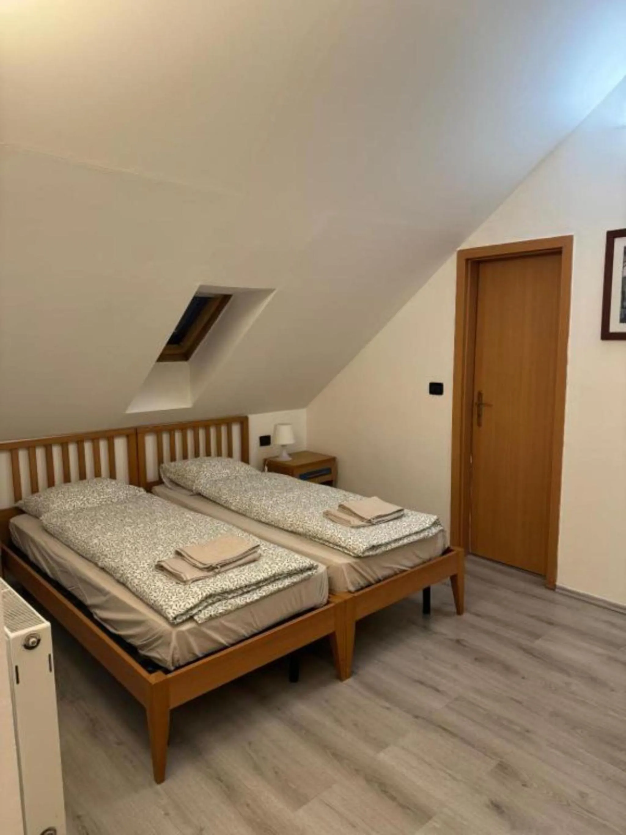Cool Duplex with terrace near Florenc