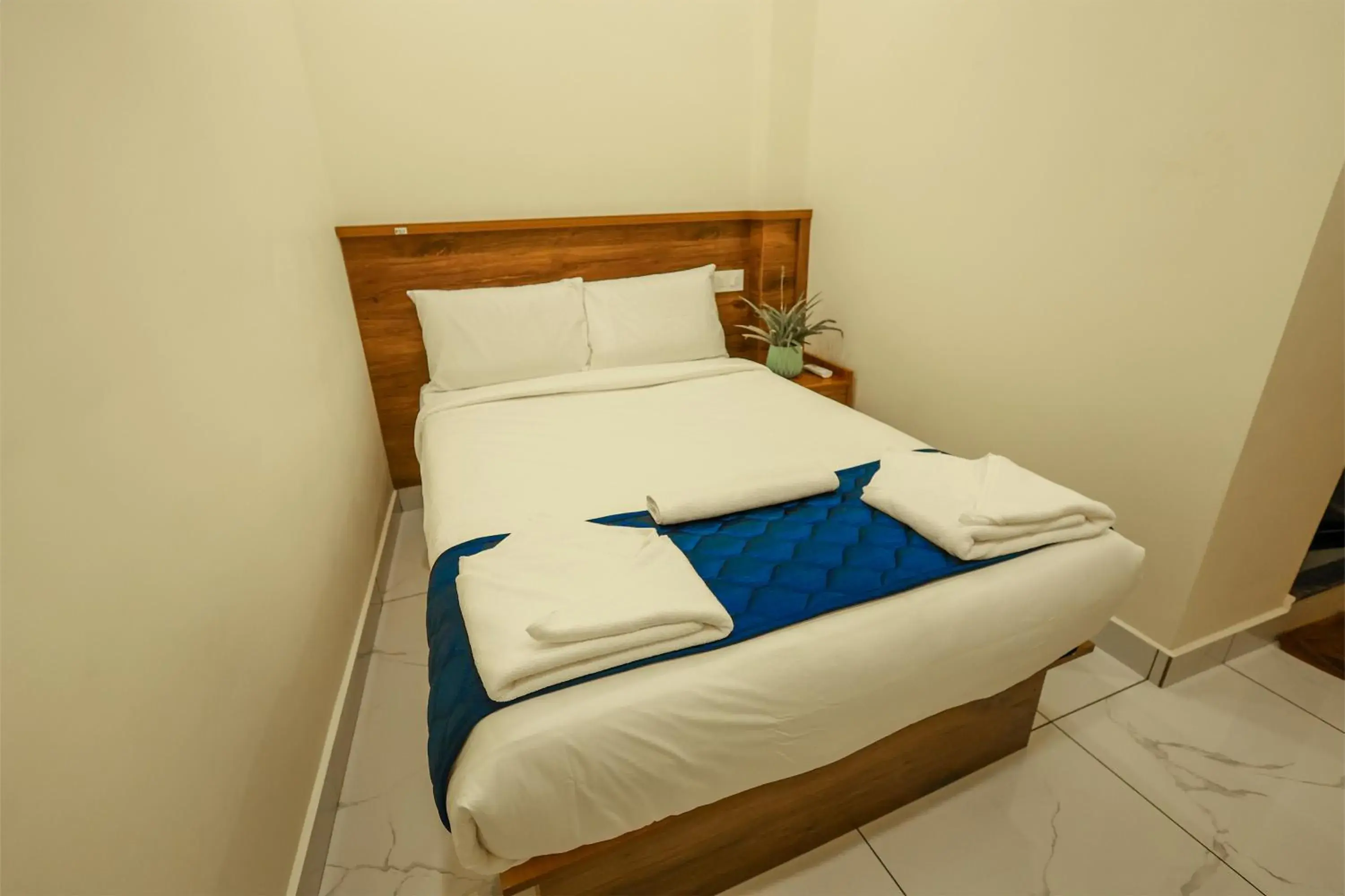 Standard Double Room in Moonic Days Infopark Kakkanad Standard Double Room in Moonic Days Infopark Kakkanad