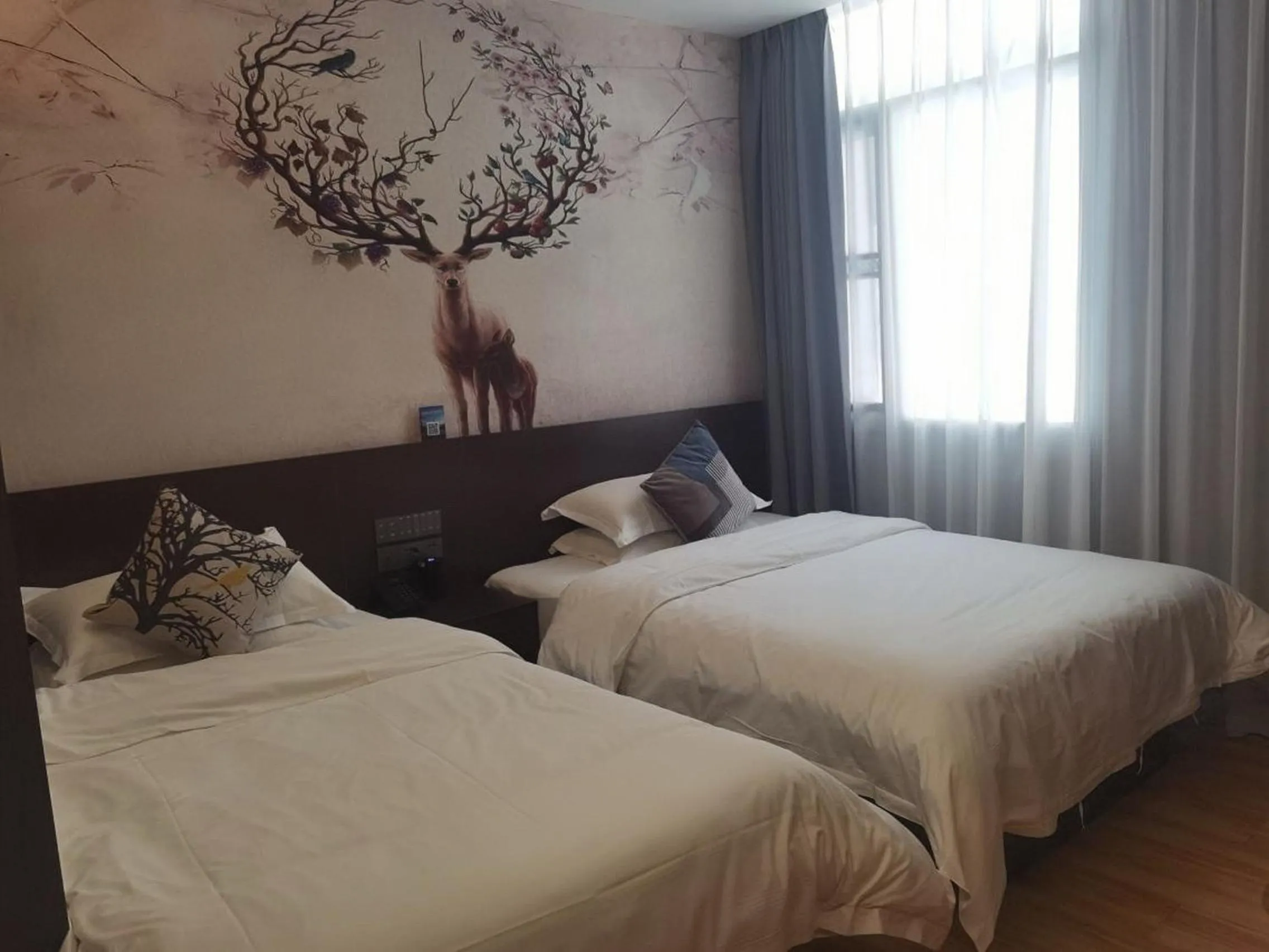 Superior Twin Room in Andy International Hotel Shenzhen University Nanshan Metro Station Branch