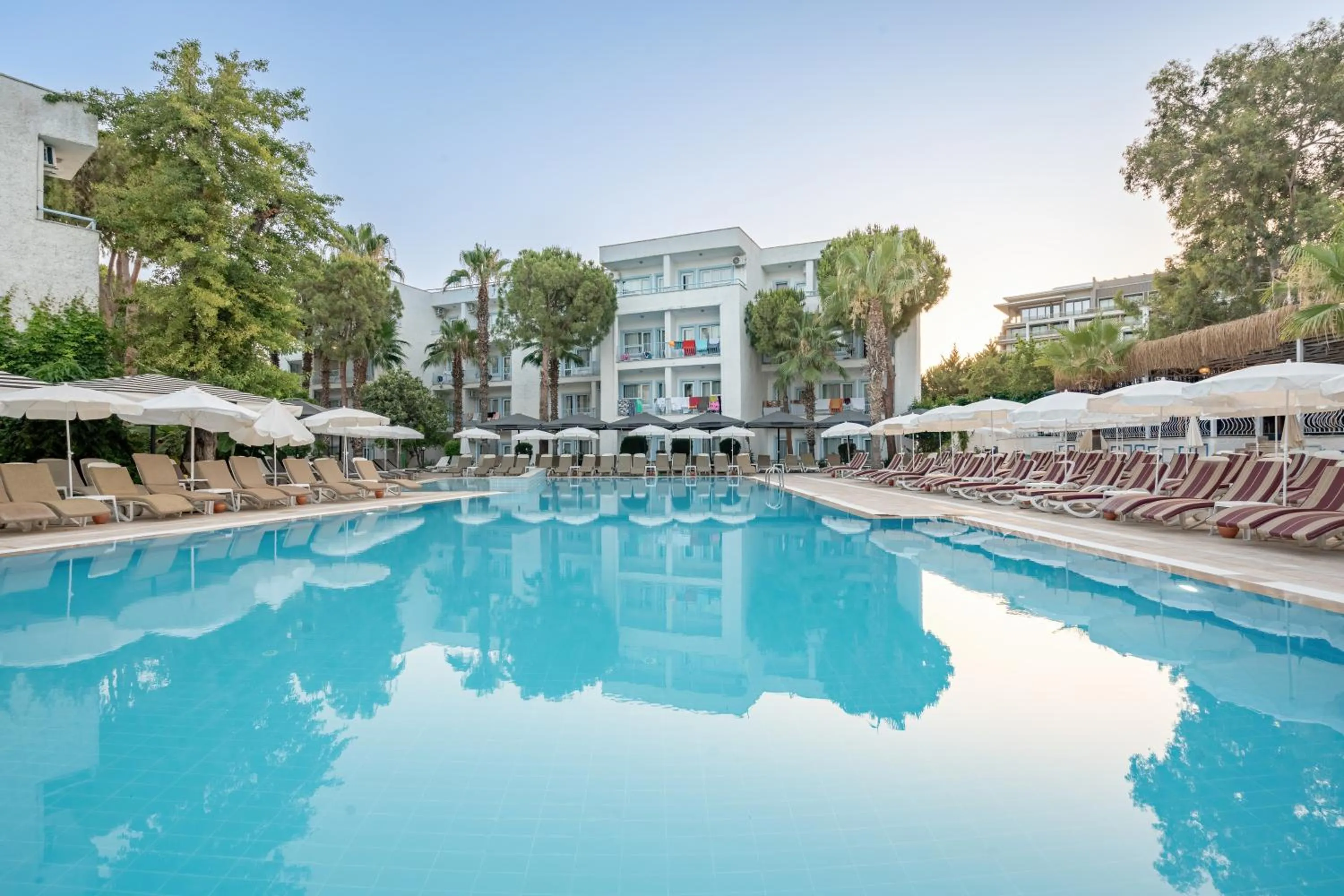 Property building in Side Nusso Beach Club - All Inclusive