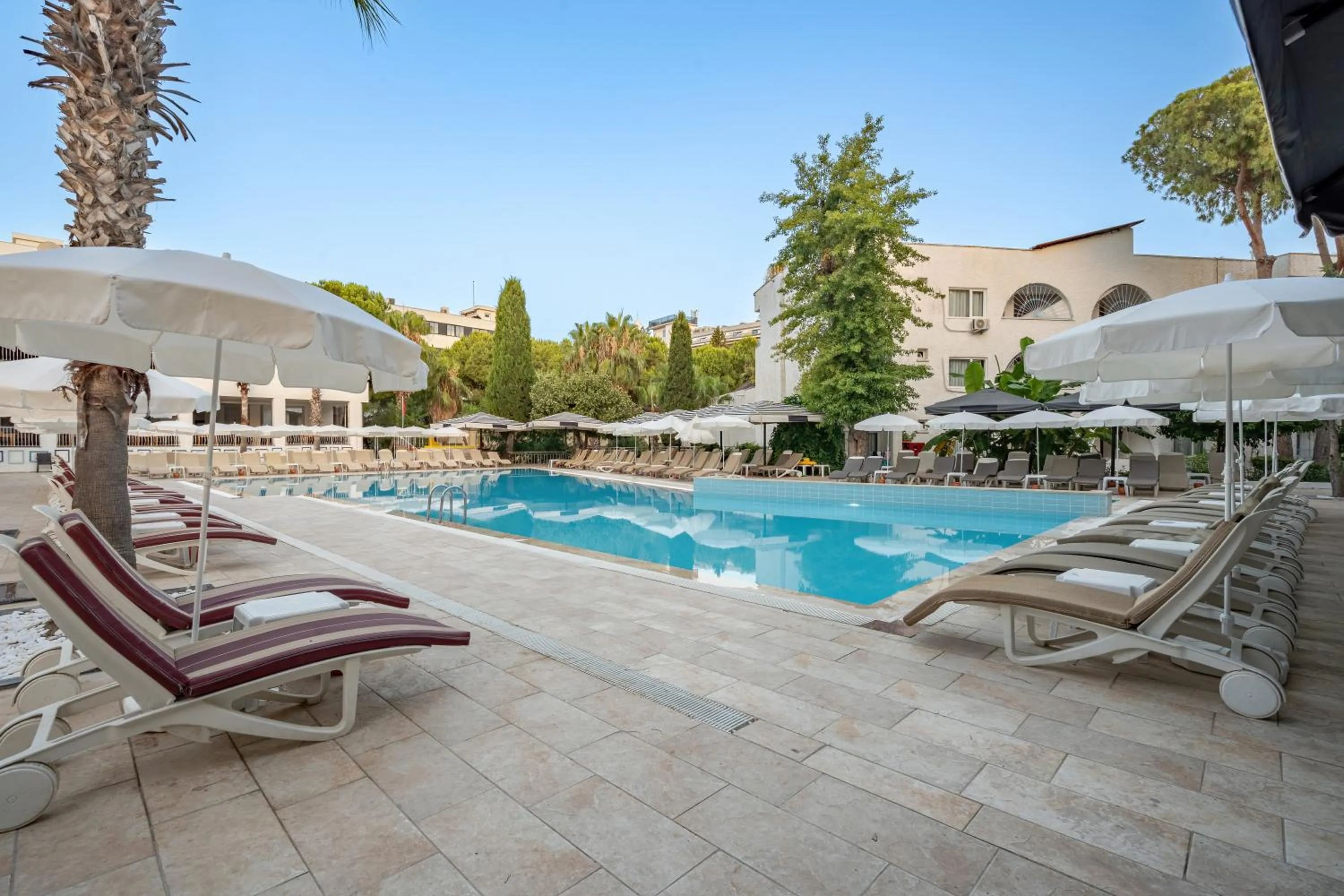 Swimming pool in Side Nusso Beach Club - All Inclusive