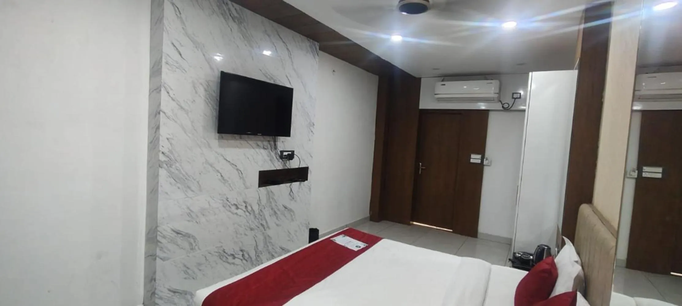 Bedroom in Hotel New Arcadia