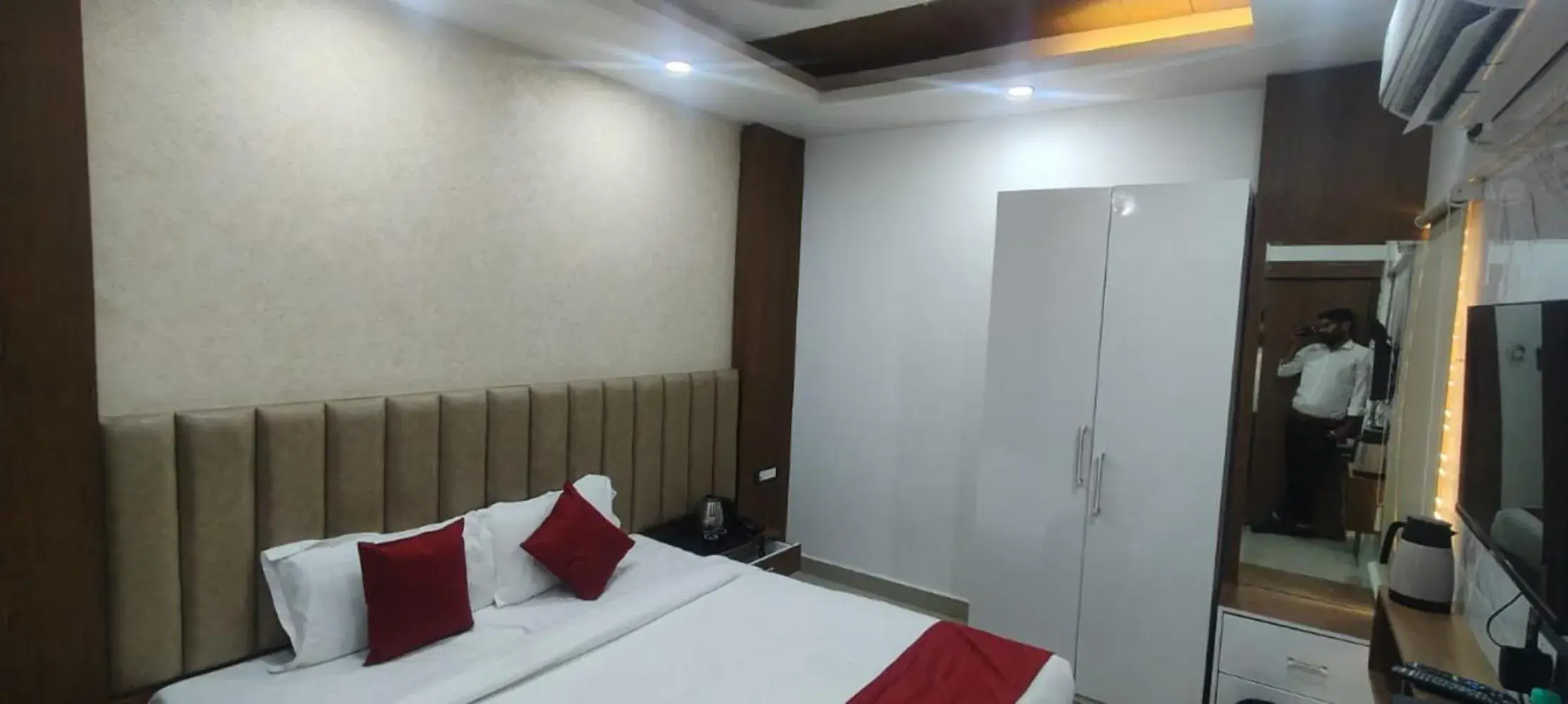 Double Room in Hotel New Arcadia Double Room in Hotel New Arcadia