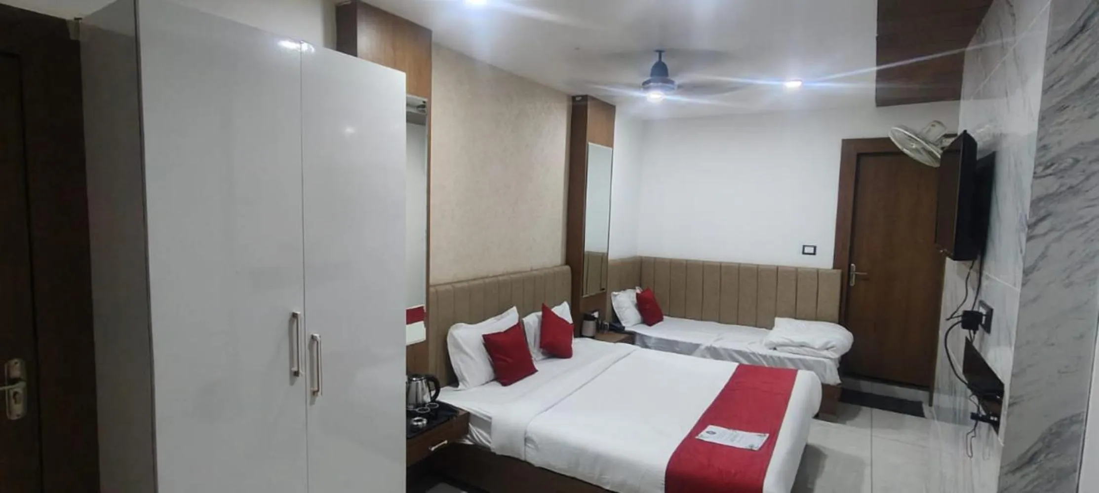 Bedroom in Hotel New Arcadia