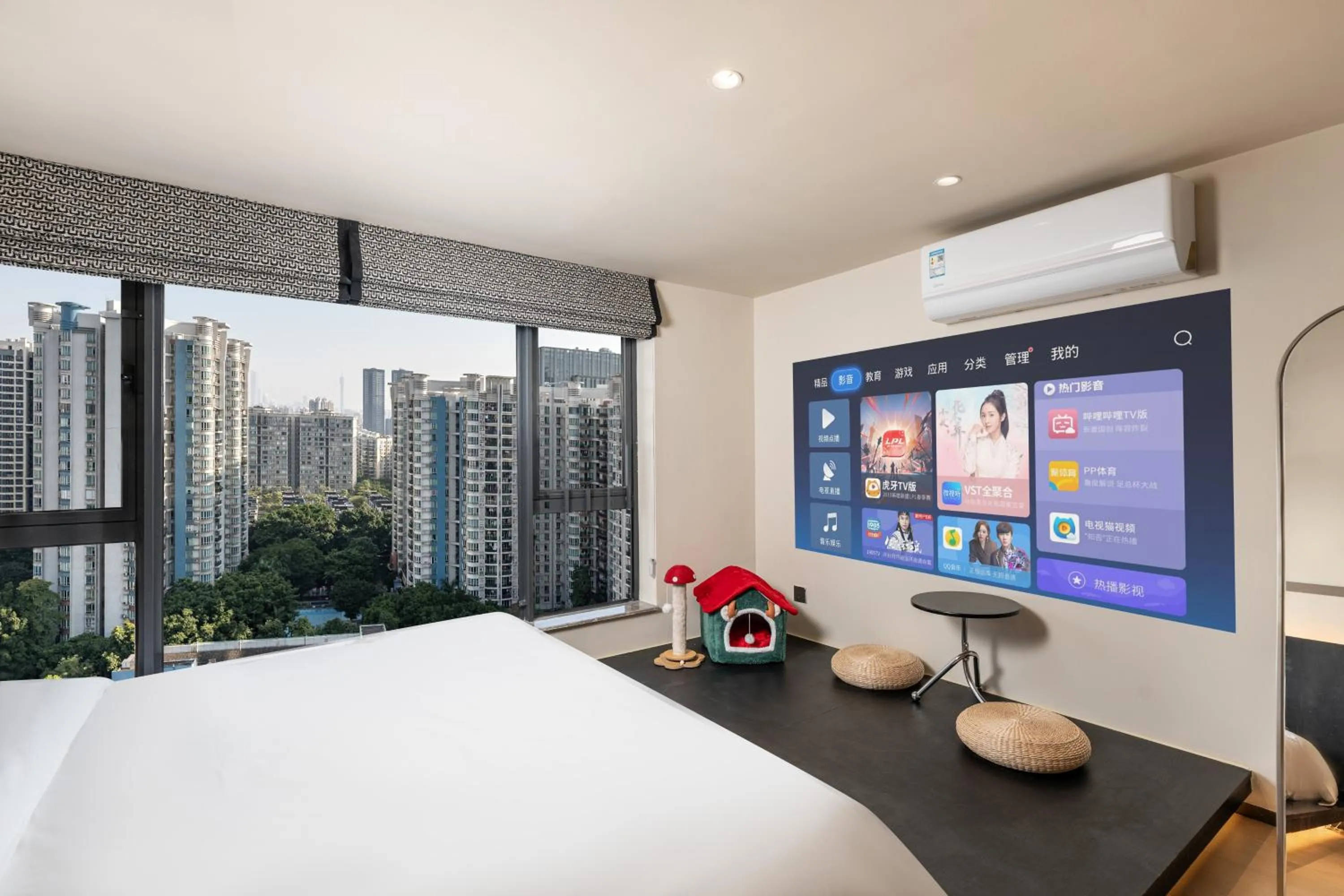 Photo of the whole room, Bed in GTOOO Hotel