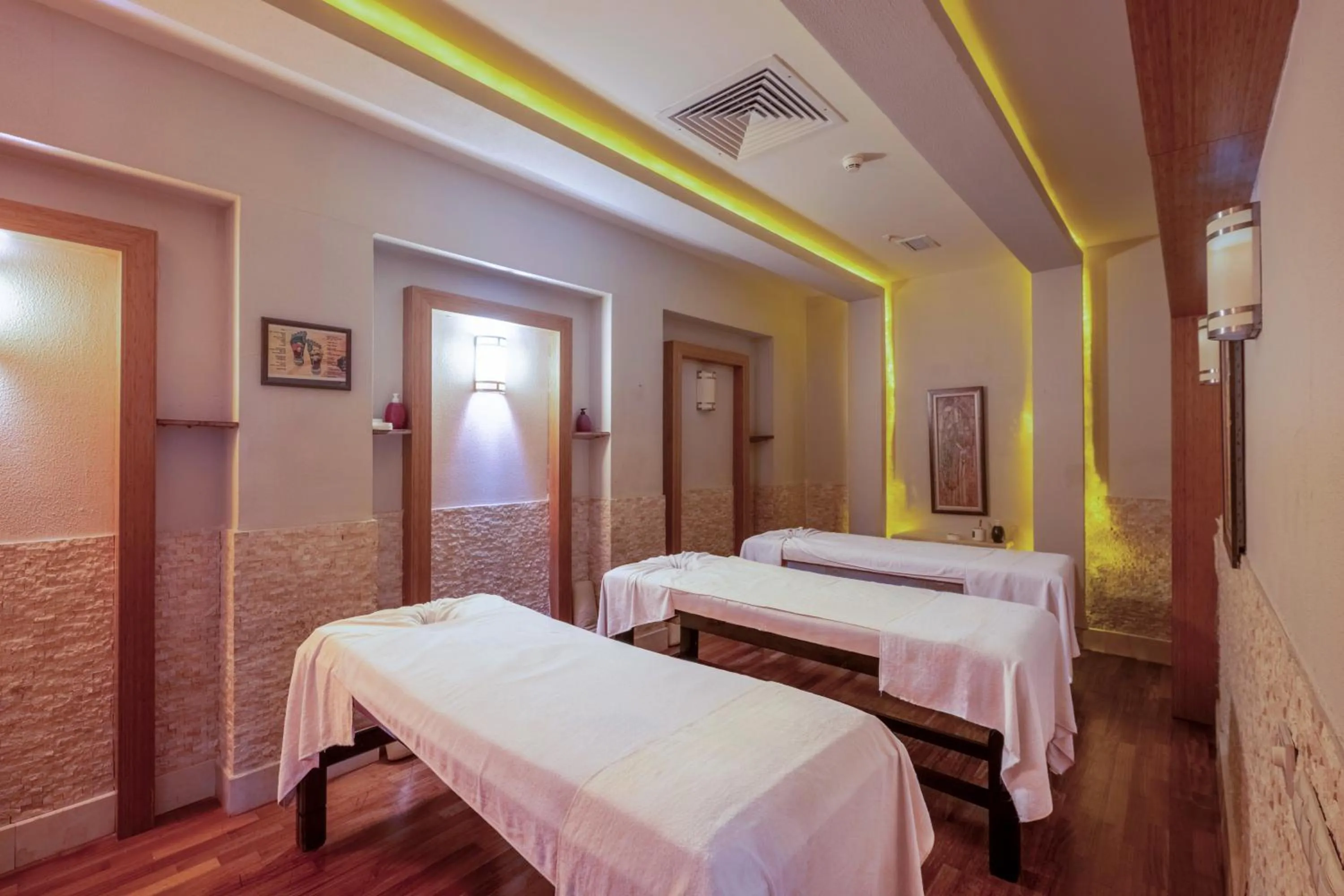 Bed in Viking Star Hotel