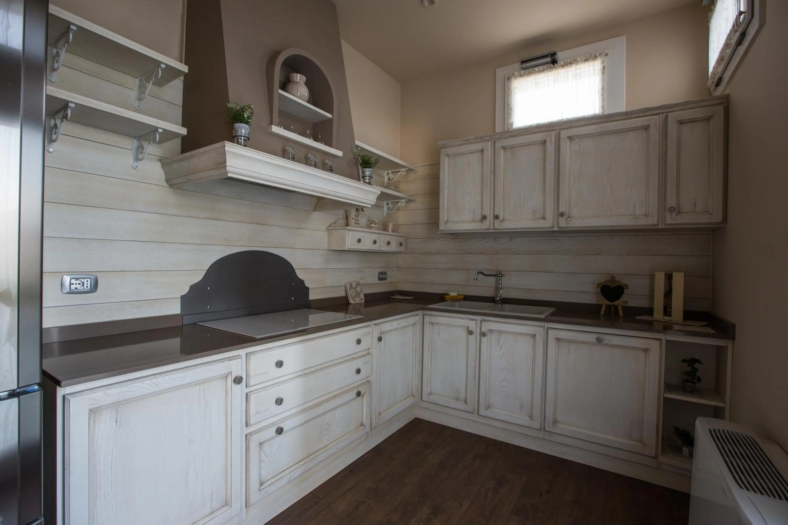 Communal kitchen in Antica Dimora Stucky