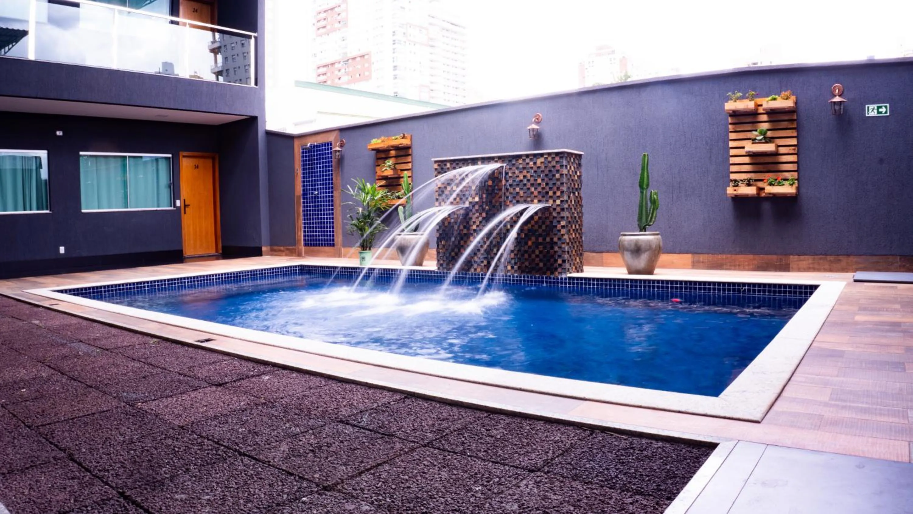 Swimming pool in Hotel Buena Vista