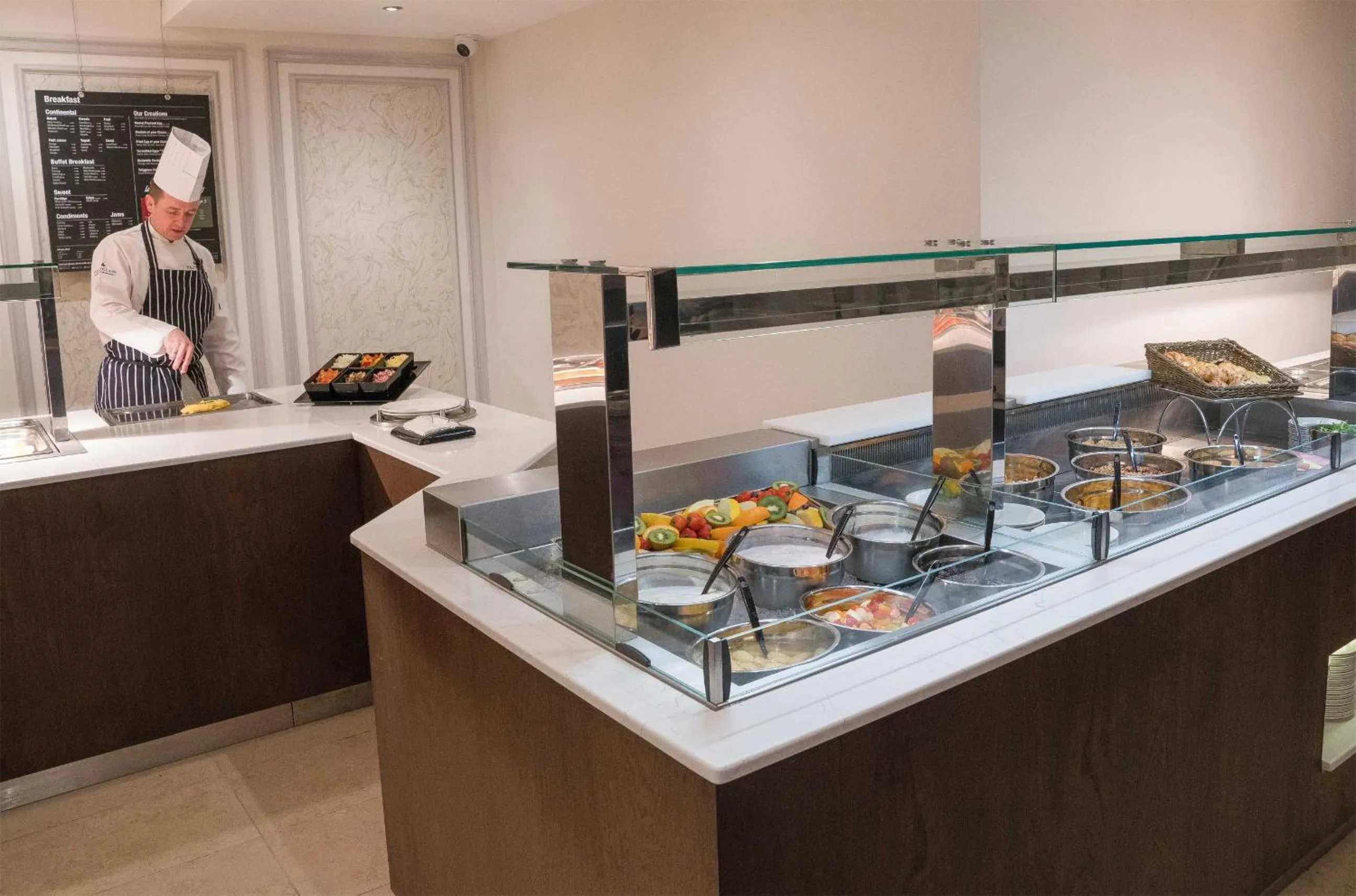 Food and drinks in Tullyglass House Hotel