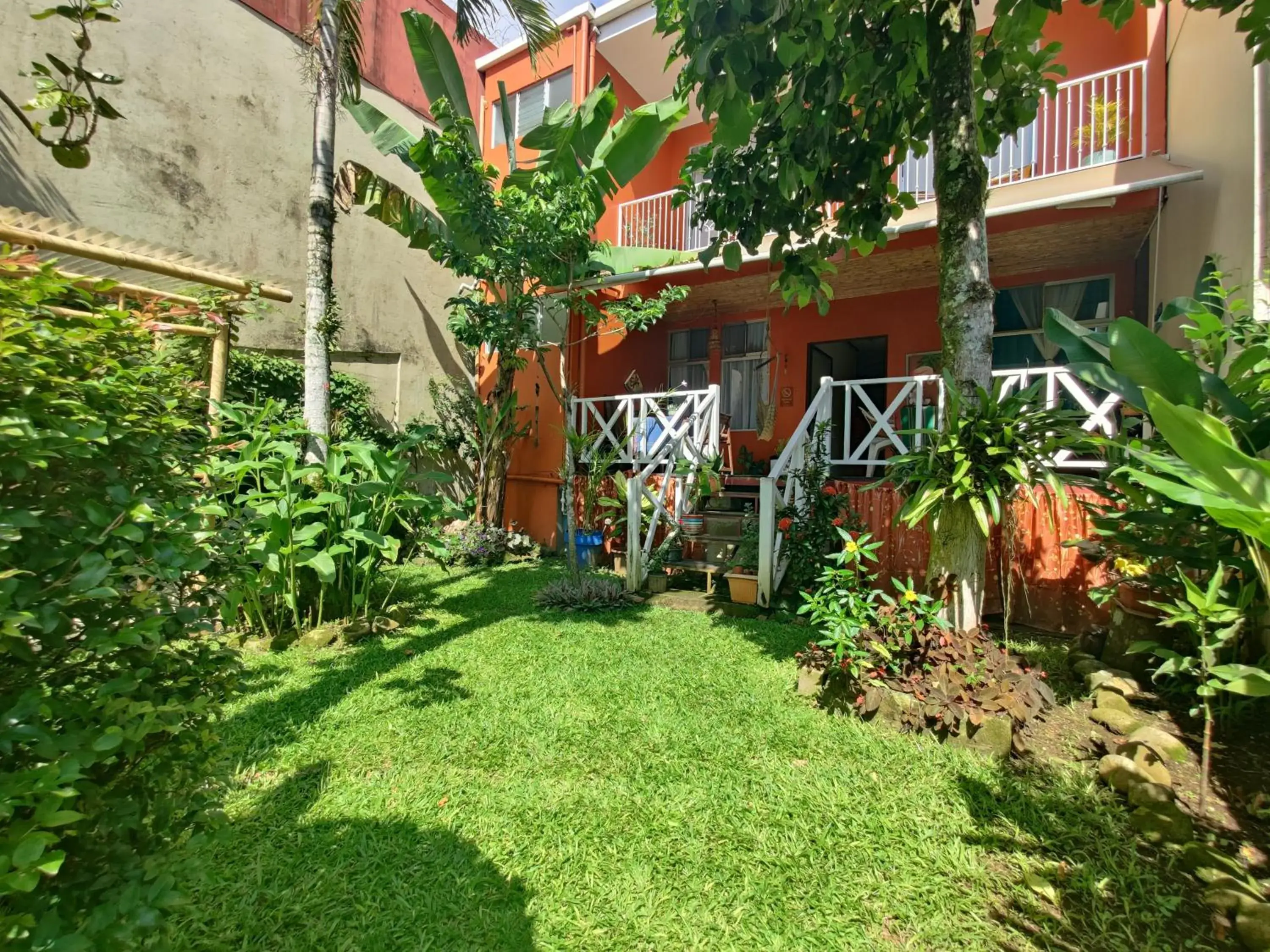 Single Room with Bathroom in Boutique Hotel Casa de Lis, Turrialba Single Room with Bathroom in Boutique Hotel Casa de Lis, Turrialba